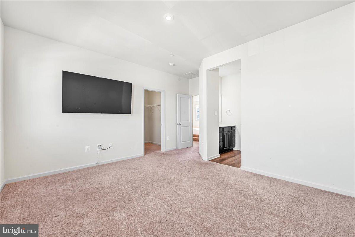 TALLYN RIDGE - Residential