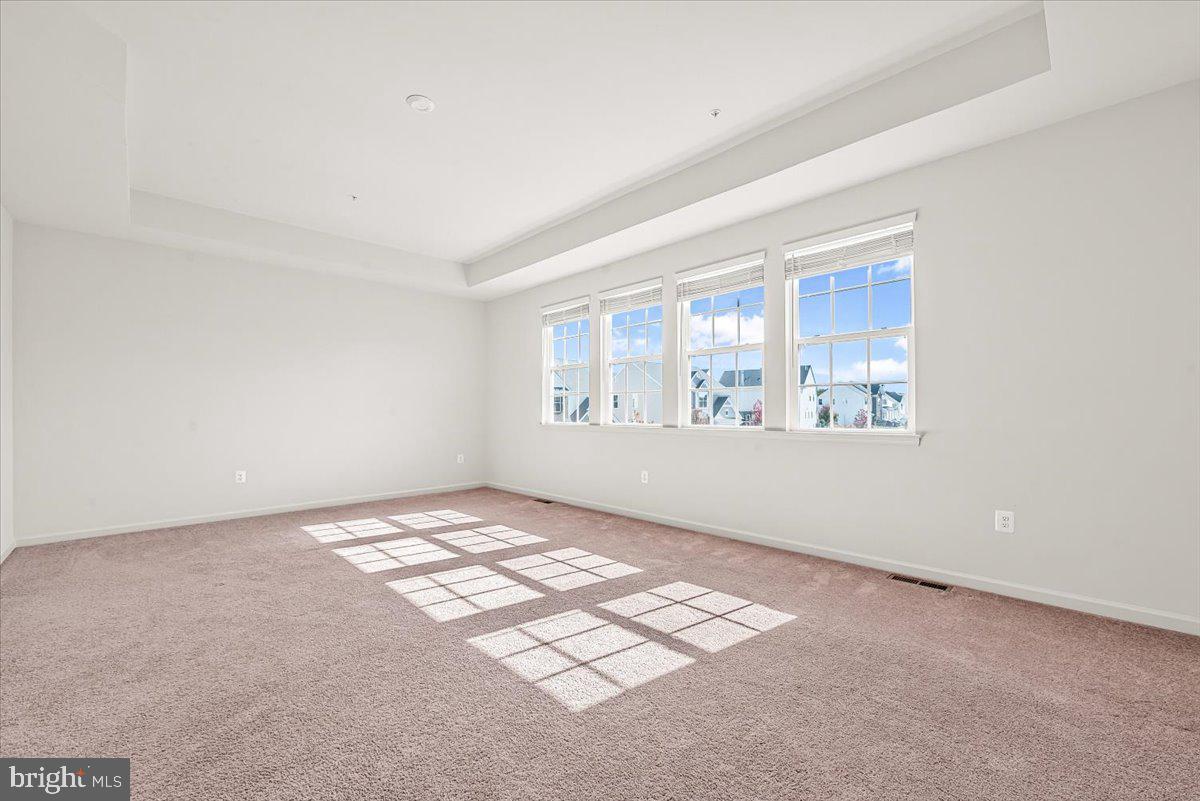 TALLYN RIDGE - Residential