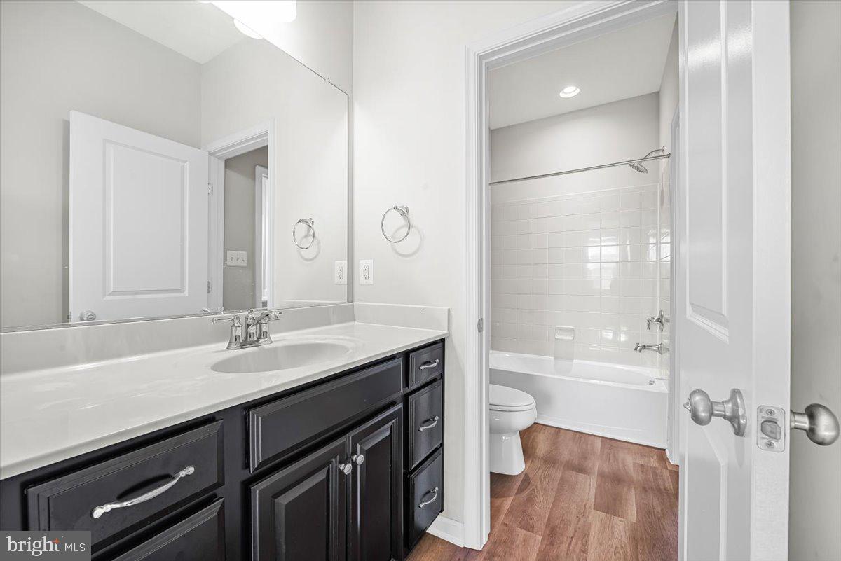 TALLYN RIDGE - Residential