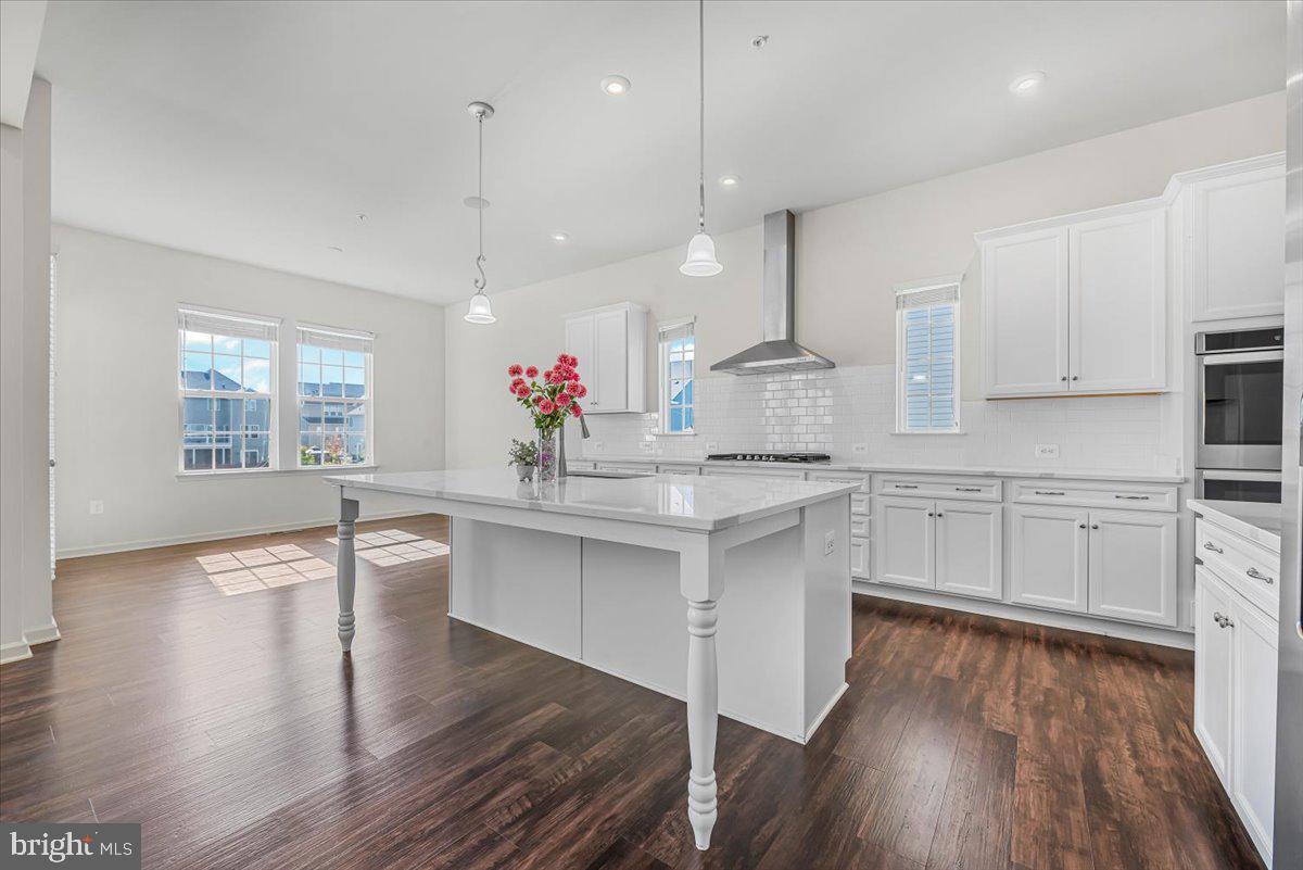 TALLYN RIDGE - Residential