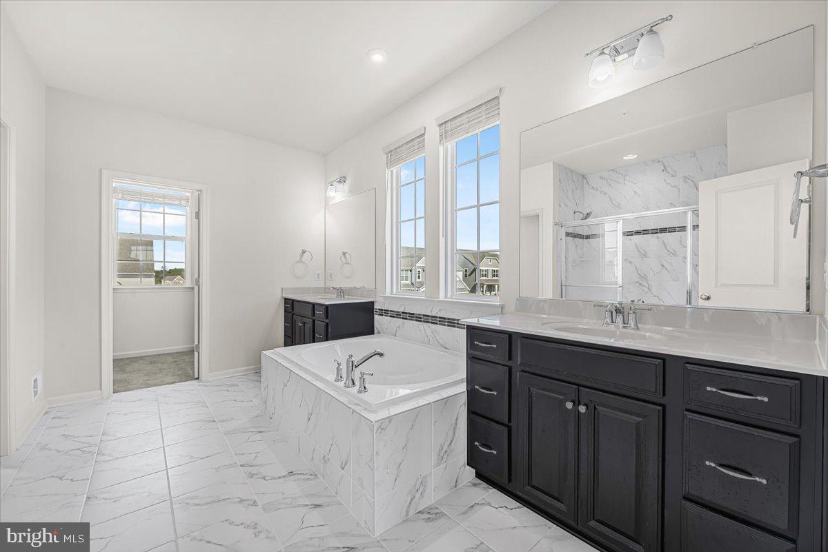 TALLYN RIDGE - Residential