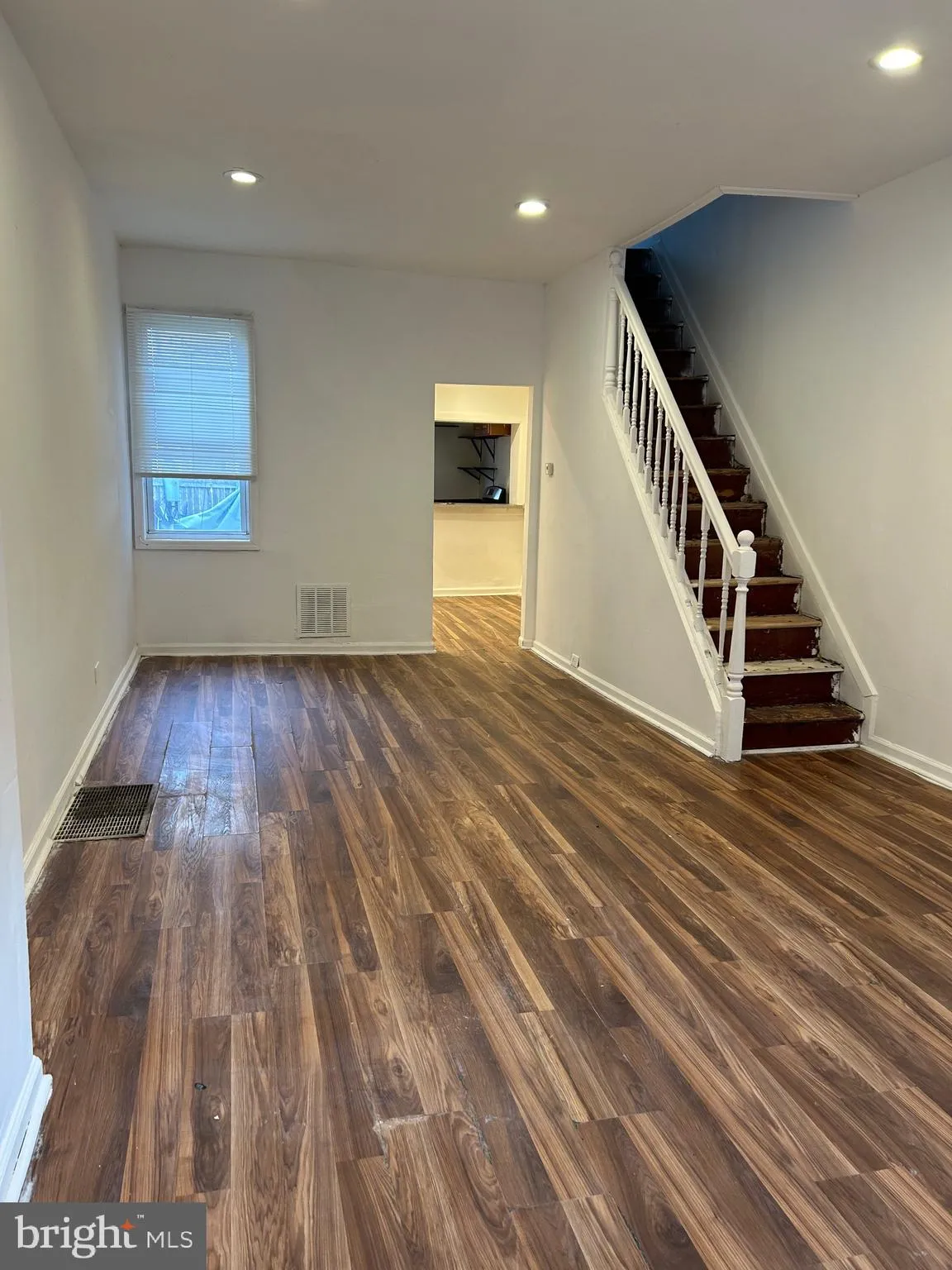 Philadelphia, Pennsylvania 19134, United States, 3 Bedrooms Bedrooms, ,1 BathroomBathrooms,Residential,Contingent,30253