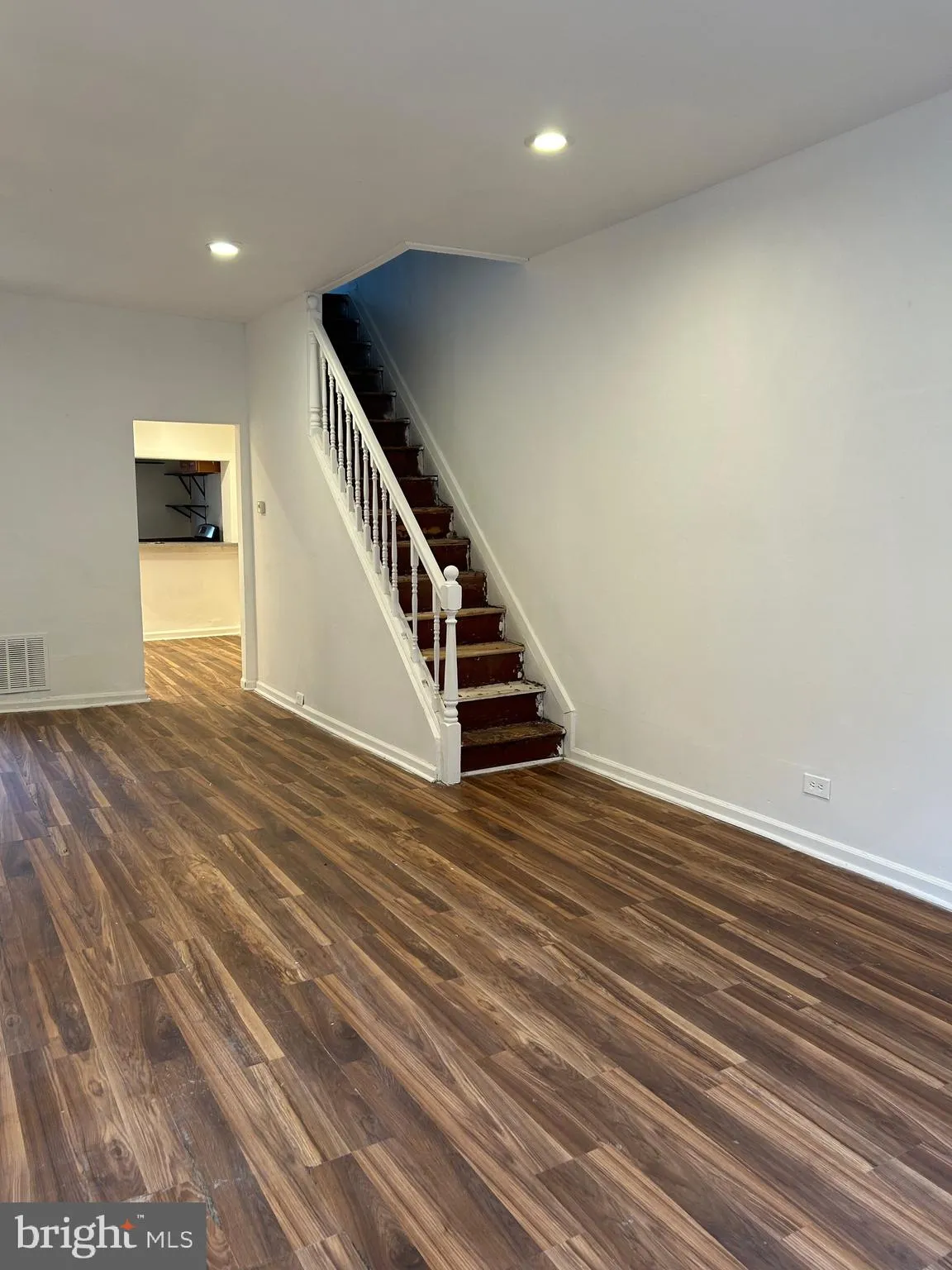 Philadelphia, Pennsylvania 19134, United States, 3 Bedrooms Bedrooms, ,1 BathroomBathrooms,Residential,Contingent,30253