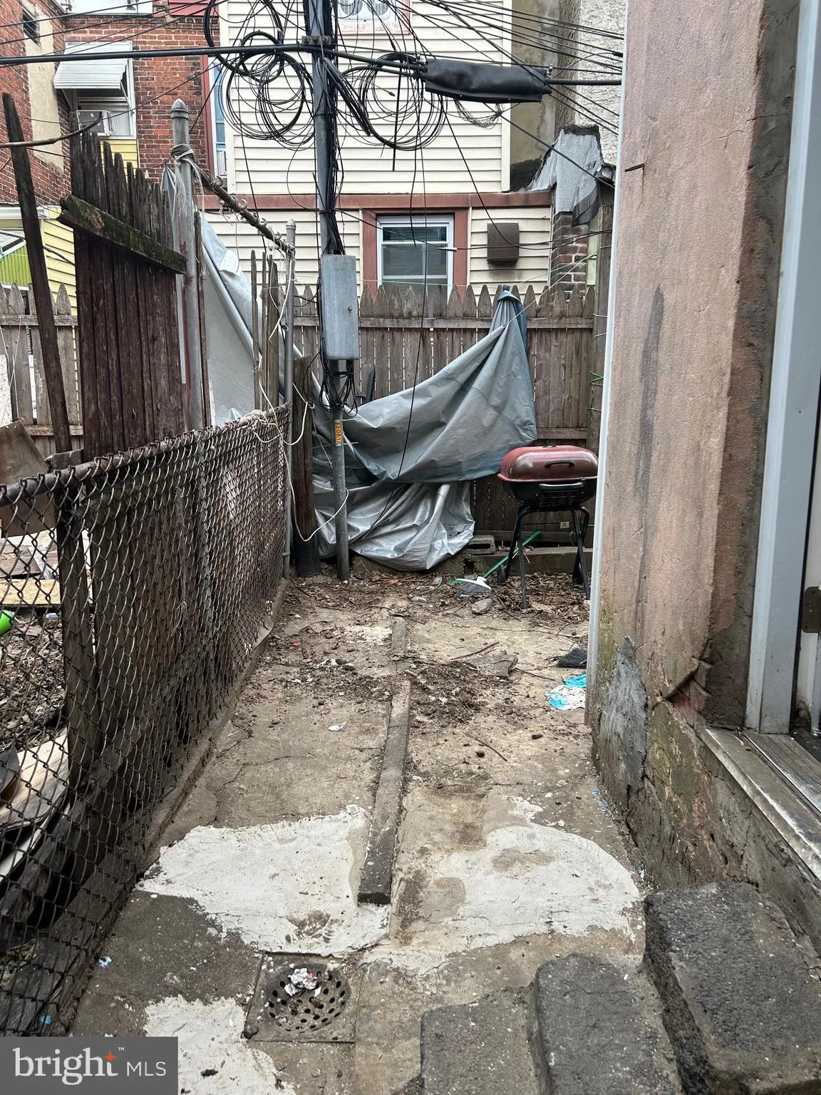 Philadelphia, Pennsylvania 19134, United States, 3 Bedrooms Bedrooms, ,1 BathroomBathrooms,Residential,Contingent,30253