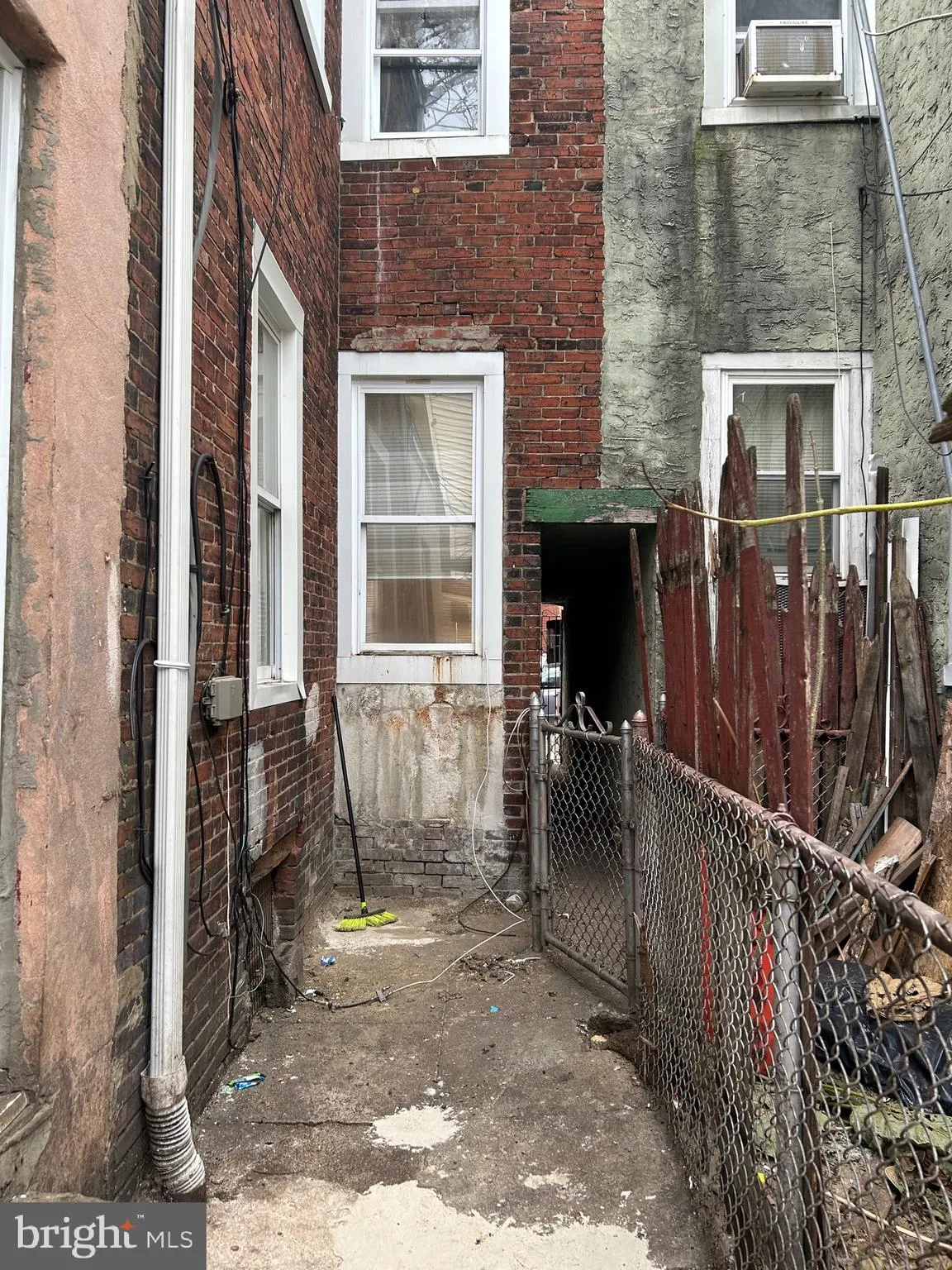 Philadelphia, Pennsylvania 19134, United States, 3 Bedrooms Bedrooms, ,1 BathroomBathrooms,Residential,Contingent,30253