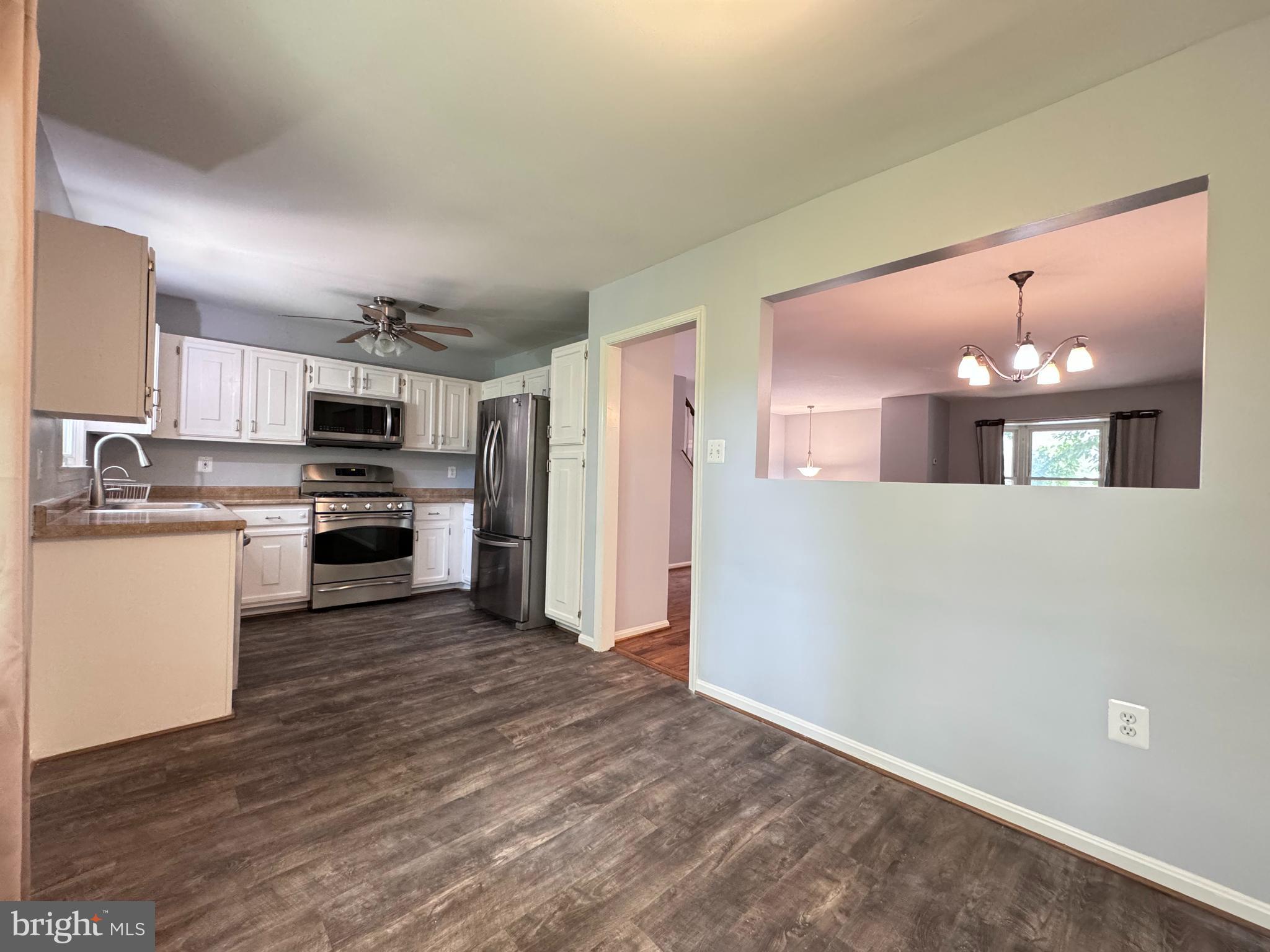 COLONIAL HEIGHTS - Residential Lease