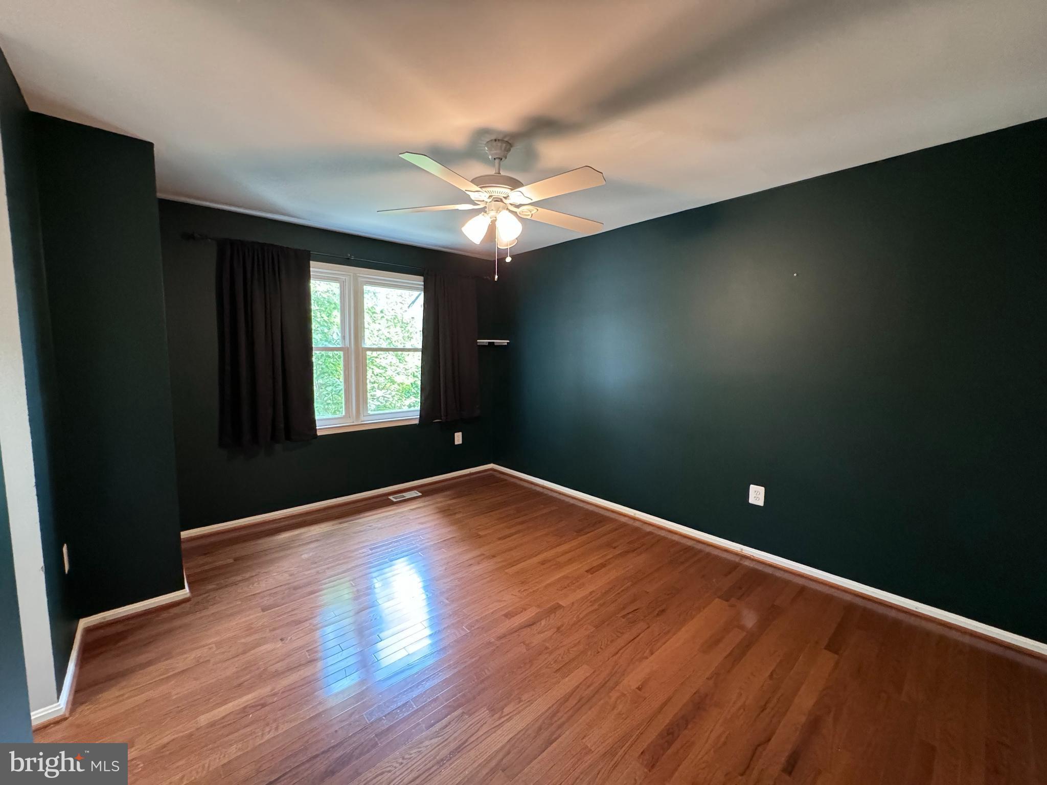 COLONIAL HEIGHTS - Residential Lease