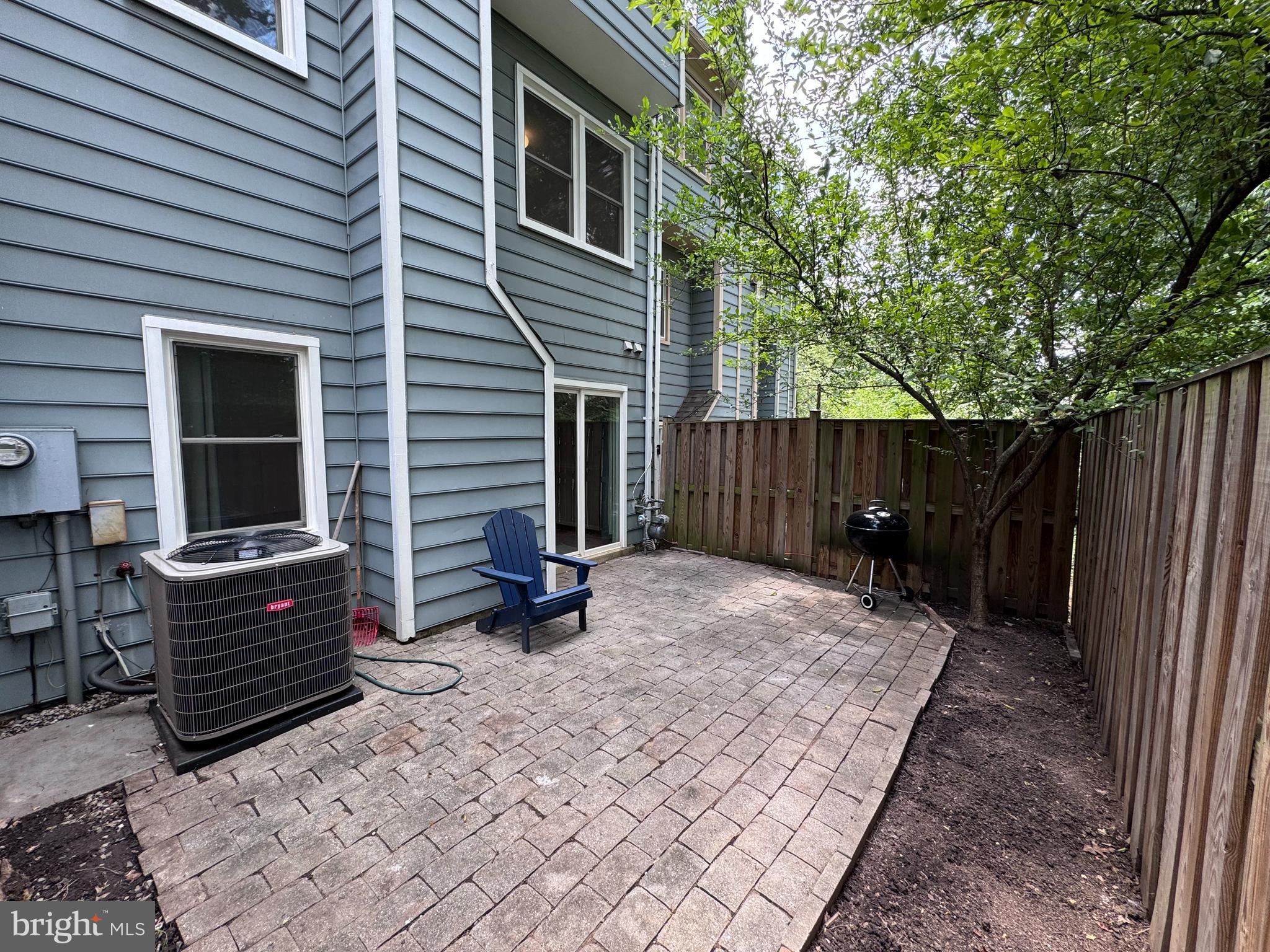 COLONIAL HEIGHTS - Residential Lease