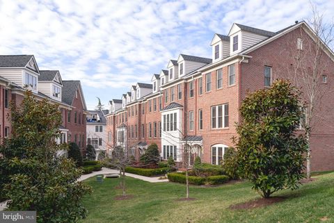 2638 S KENMORE COURT ARLINGTON VA 22206