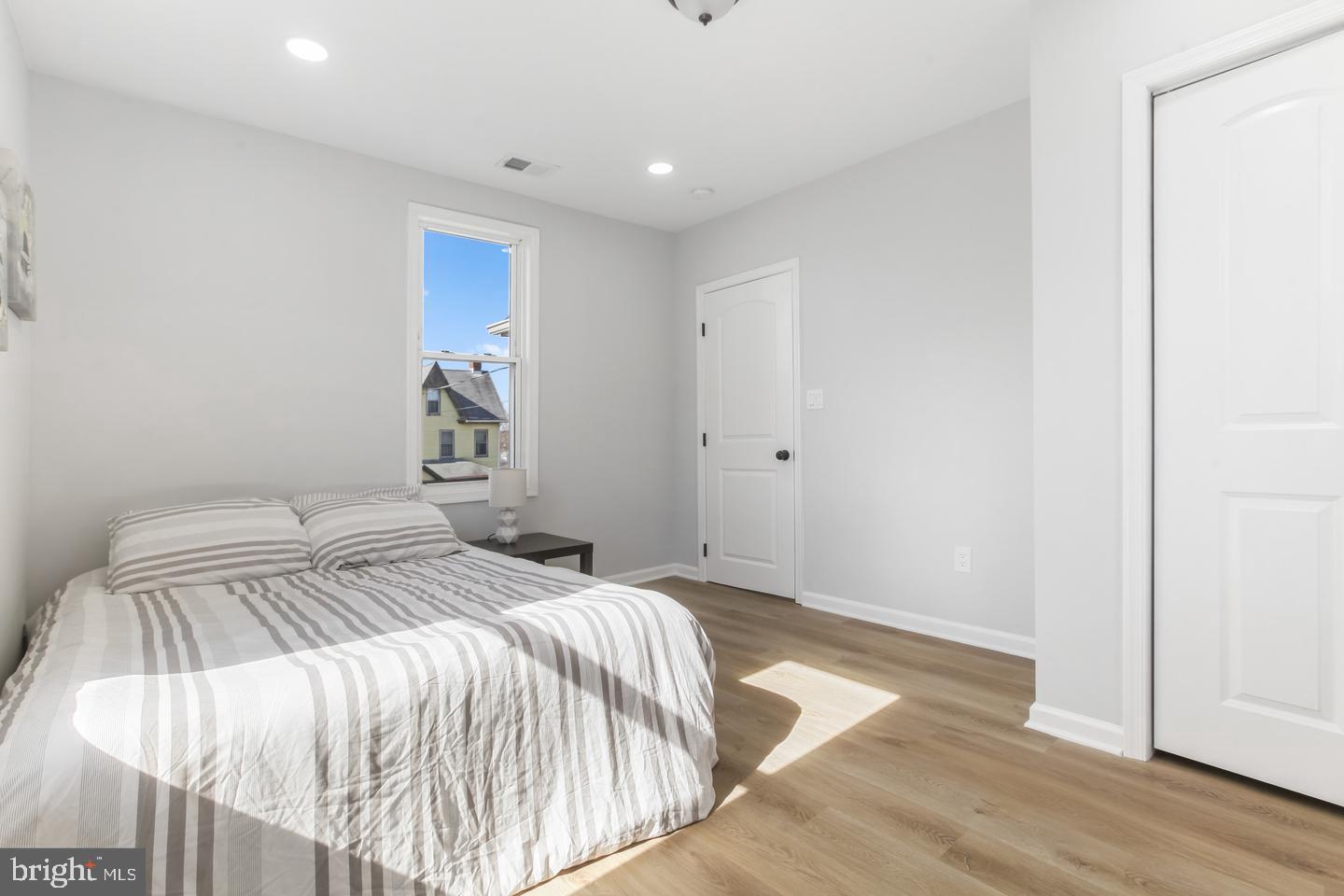 BRIGHTON - Residential