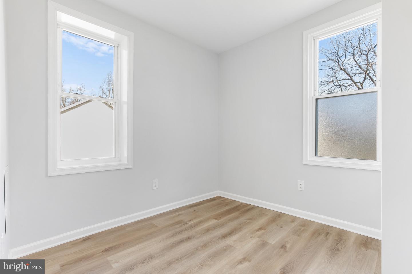 BRIGHTON - Residential