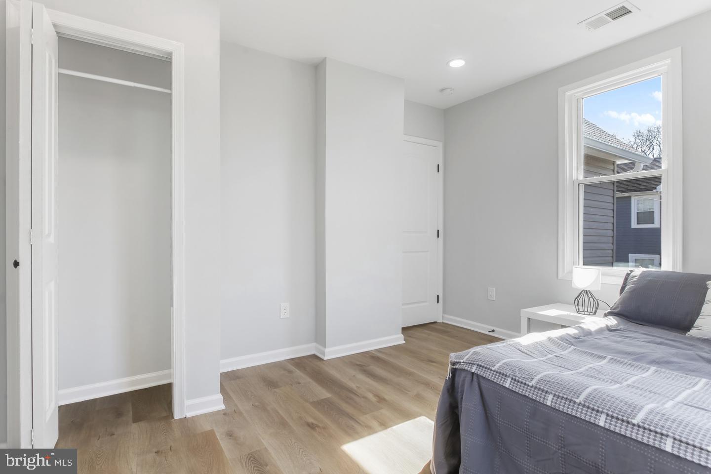 BRIGHTON - Residential