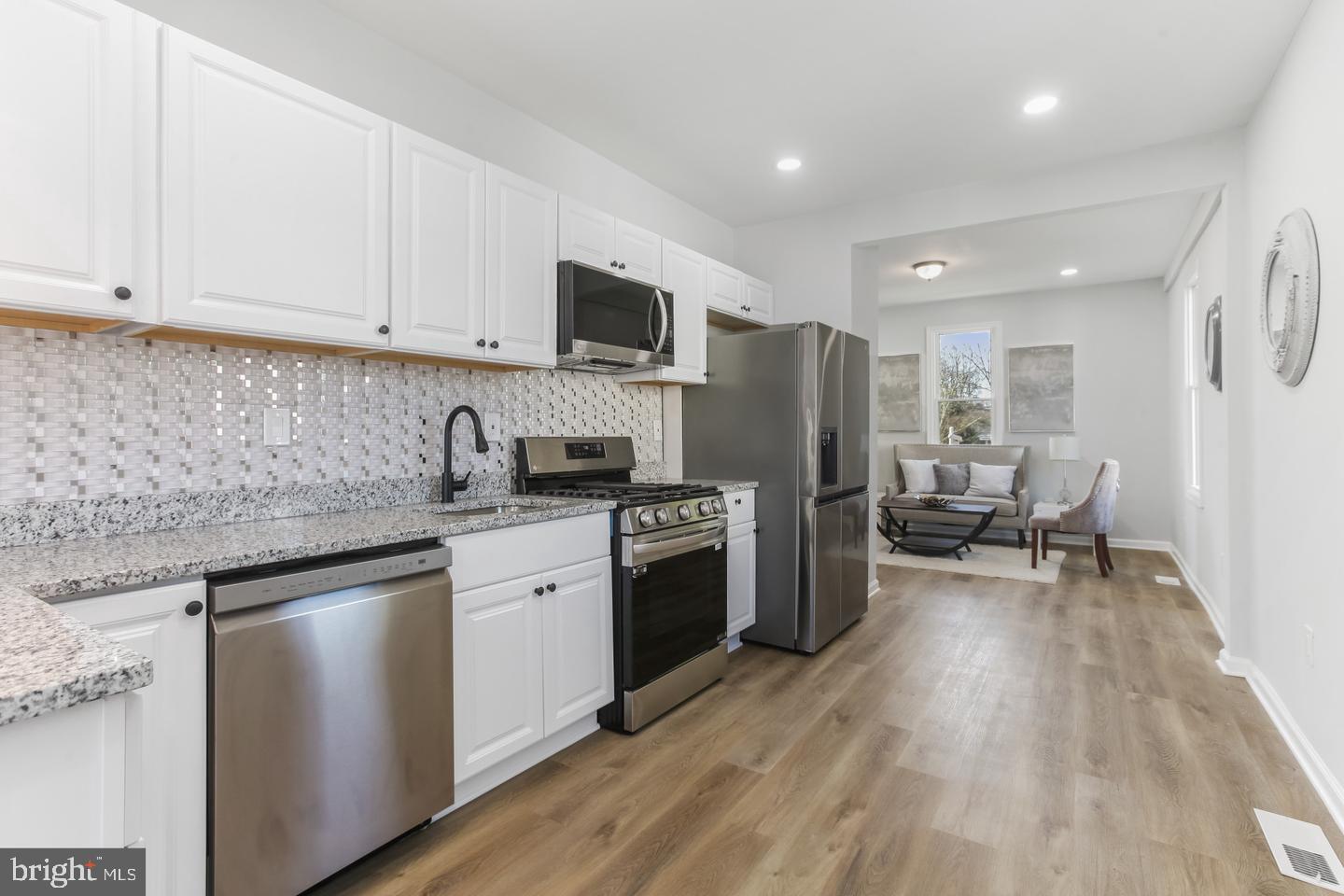 BRIGHTON - Residential