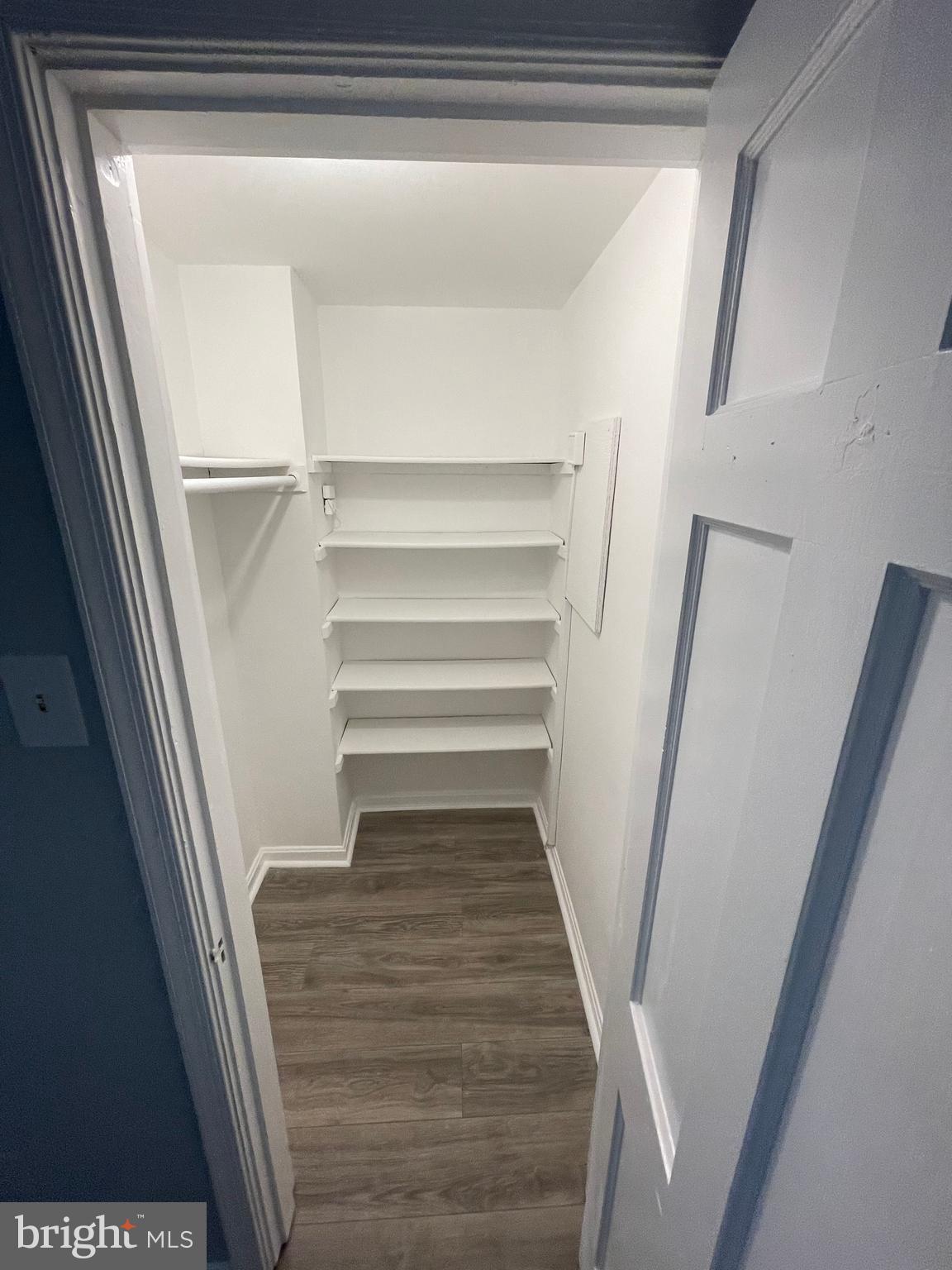 COLONIAL VILLAGE - Residential Lease