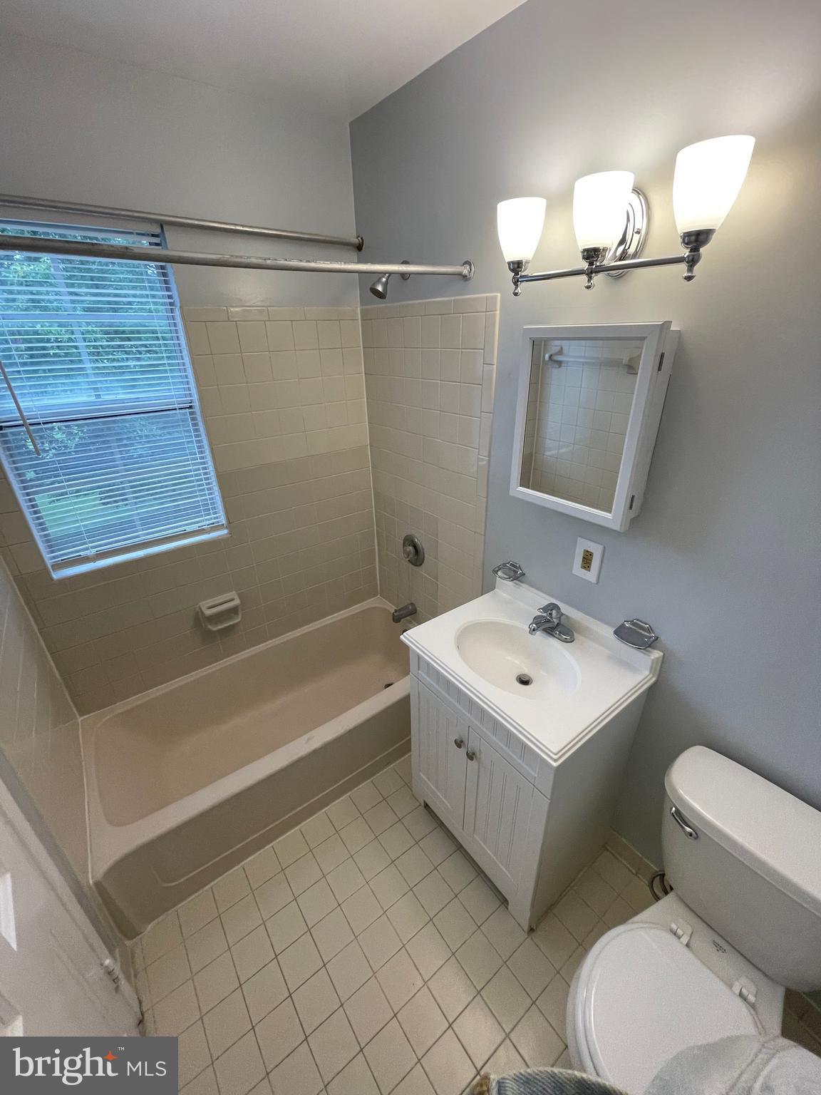 COLONIAL VILLAGE - Residential Lease