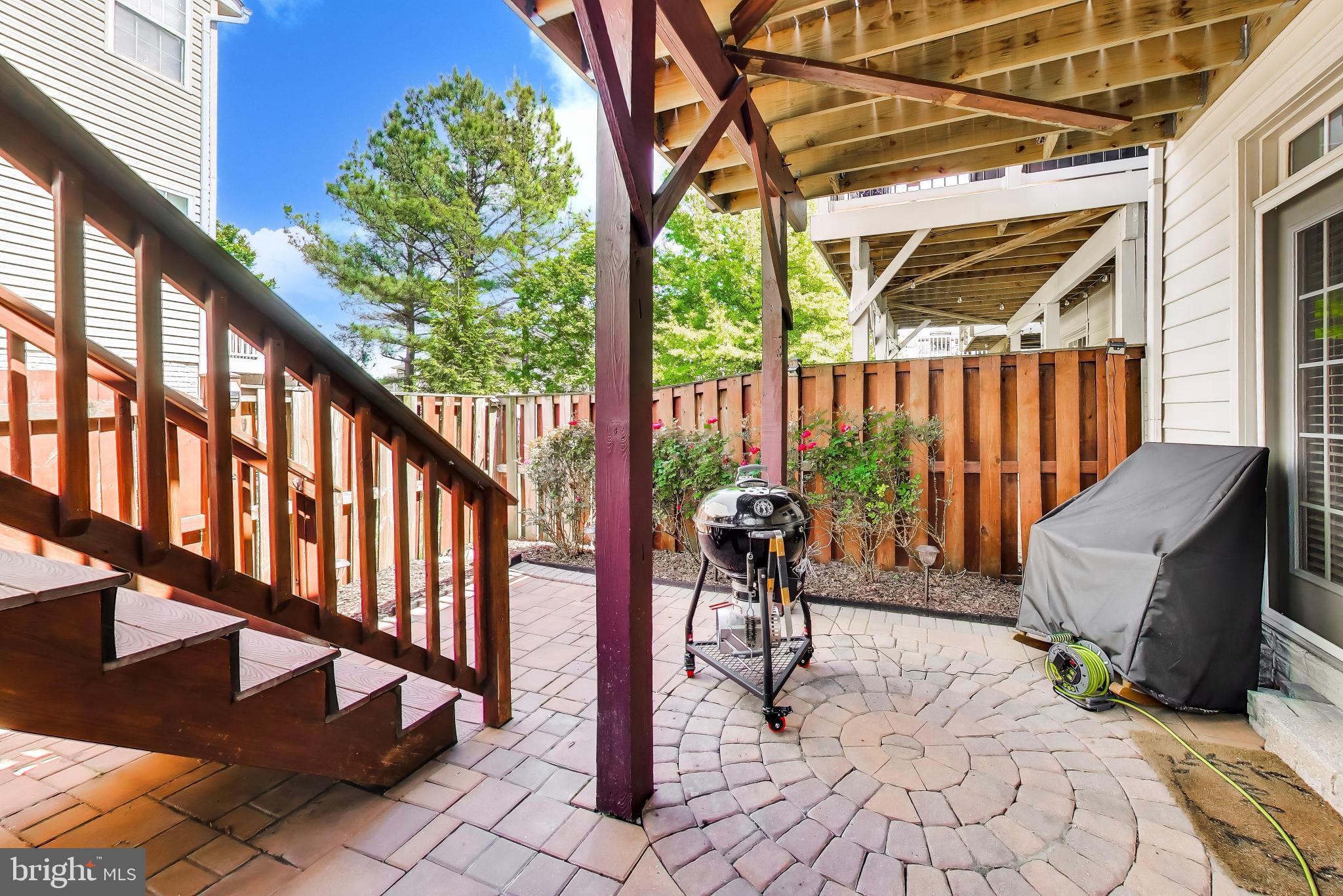 LAUREL HIGHLANDS - Residential