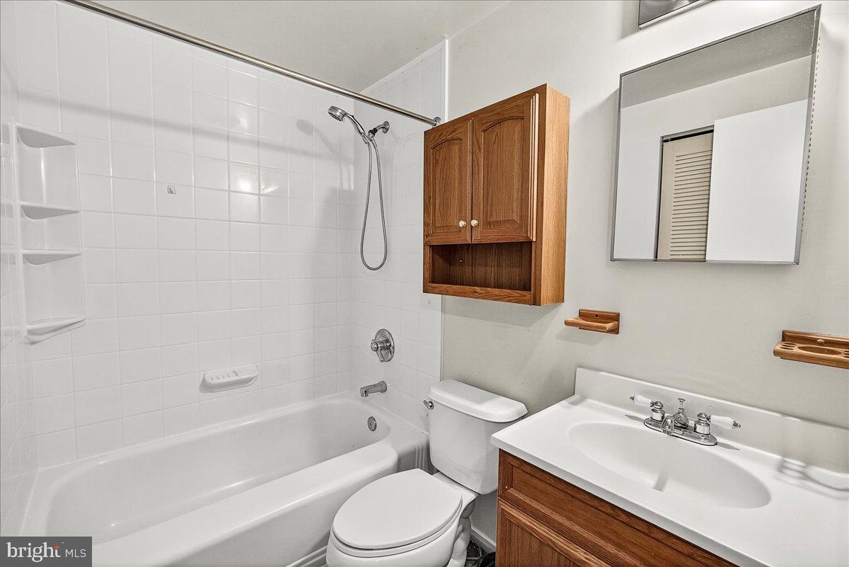 THOMAS CHOICE WEST - Residential