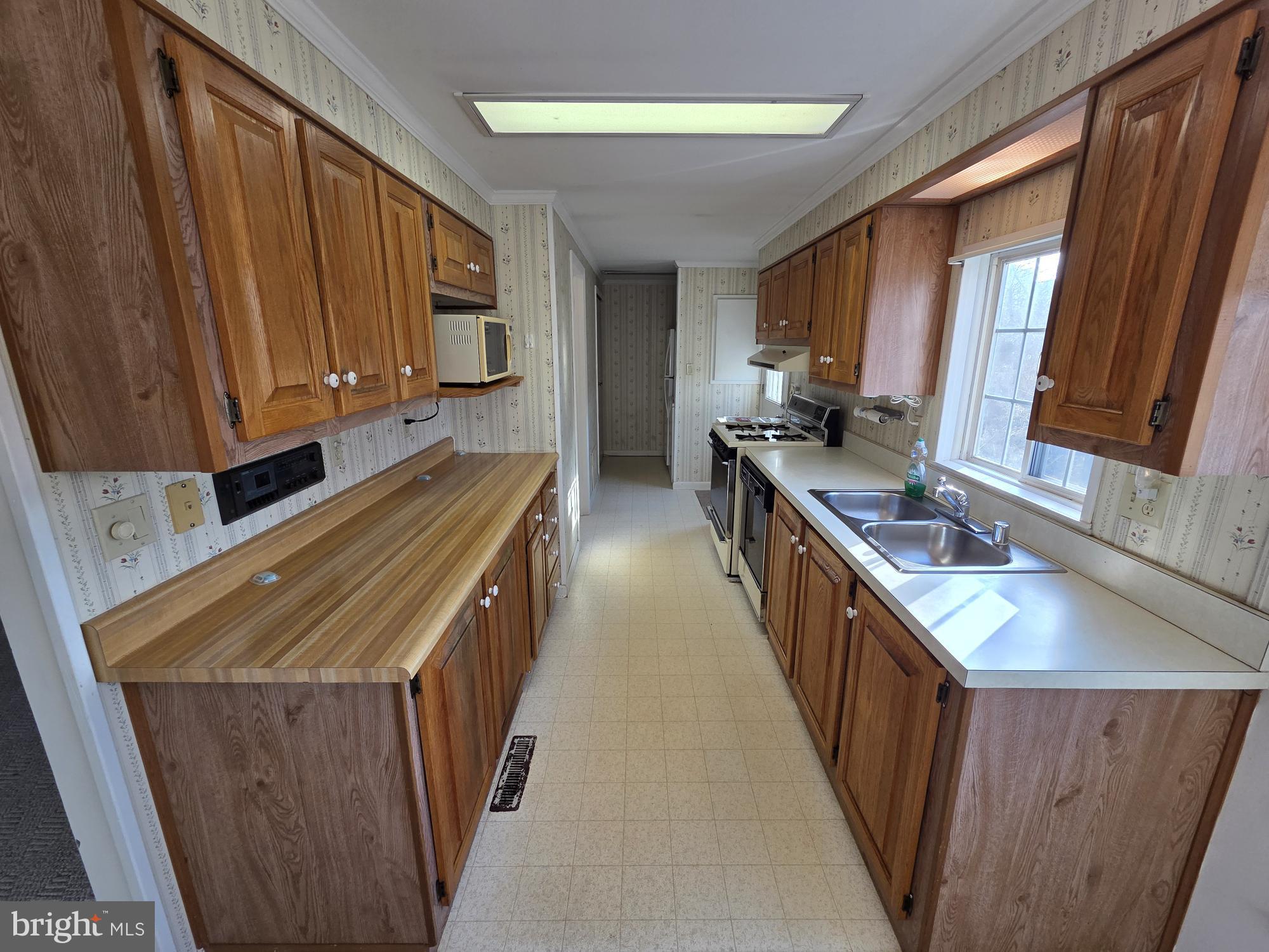 WALNUT MEADOWS - Residential