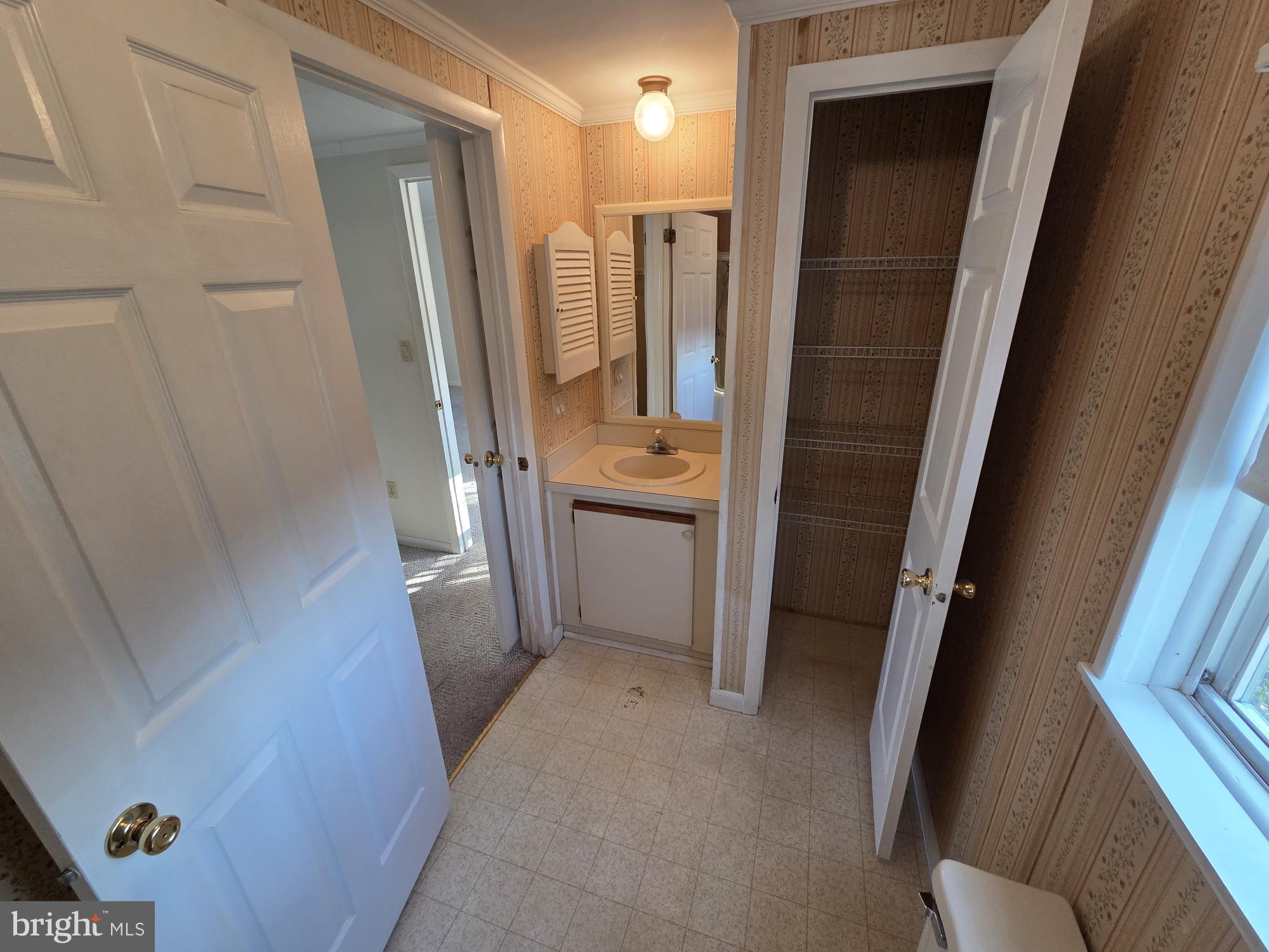 WALNUT MEADOWS - Residential