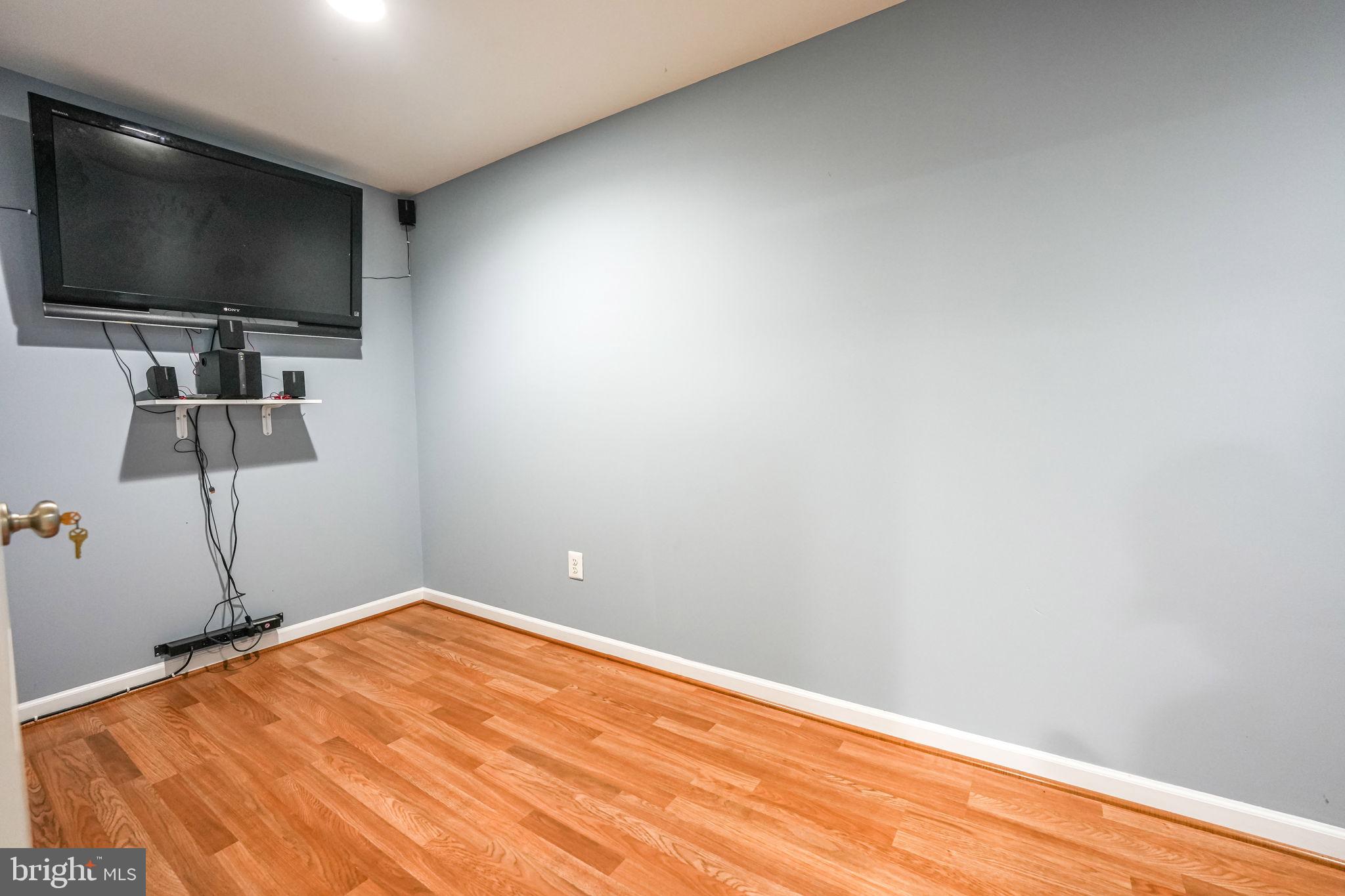 RIVENBURG - Residential Lease