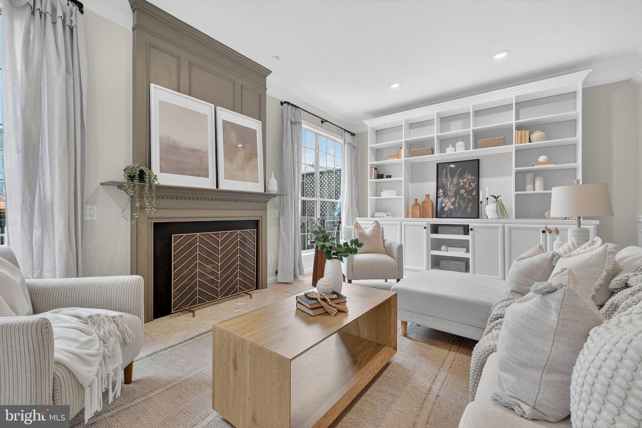 LOWES ISLAND - Residential