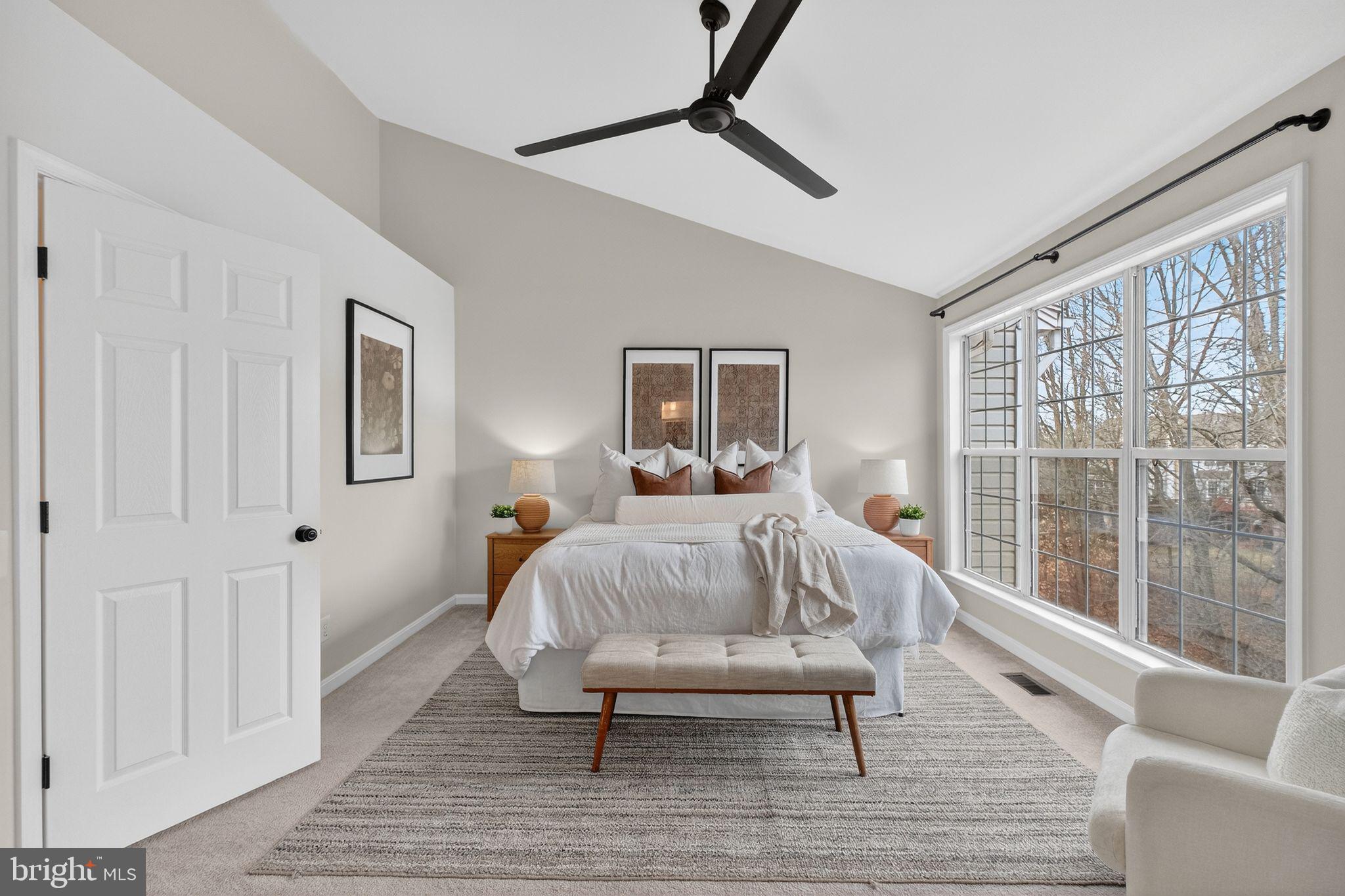 LOWES ISLAND - Residential