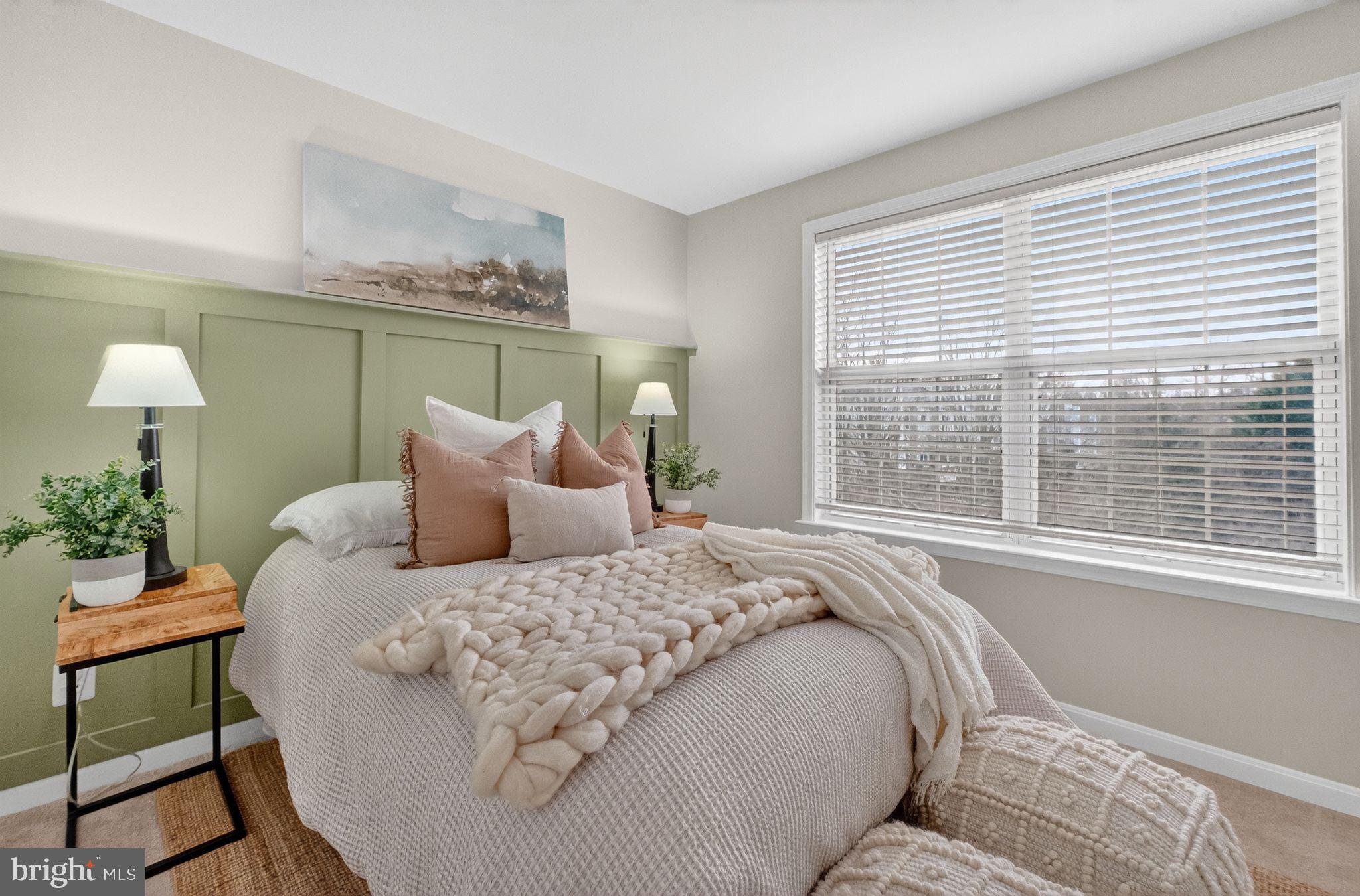 LOWES ISLAND - Residential