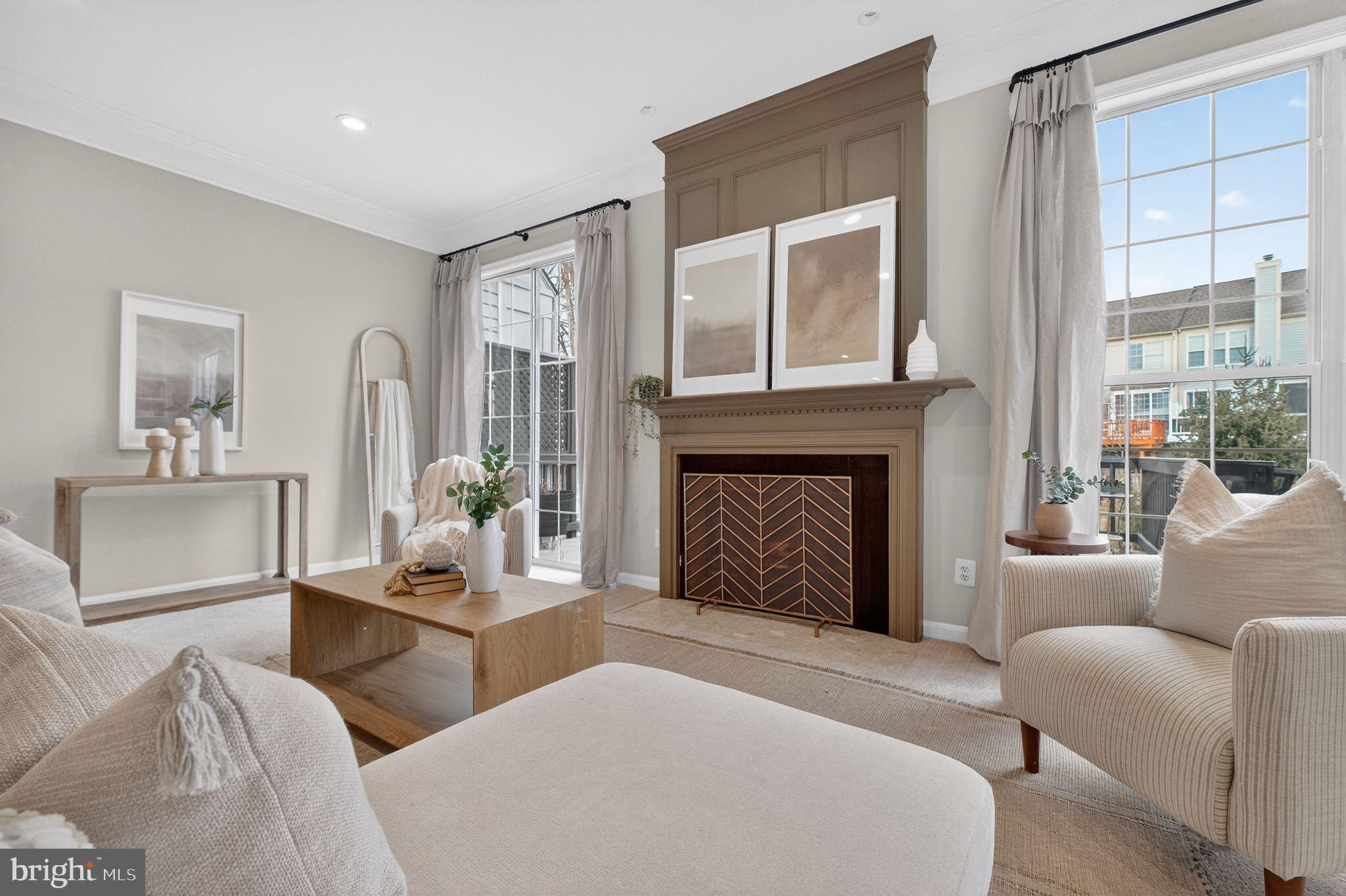 LOWES ISLAND - Residential