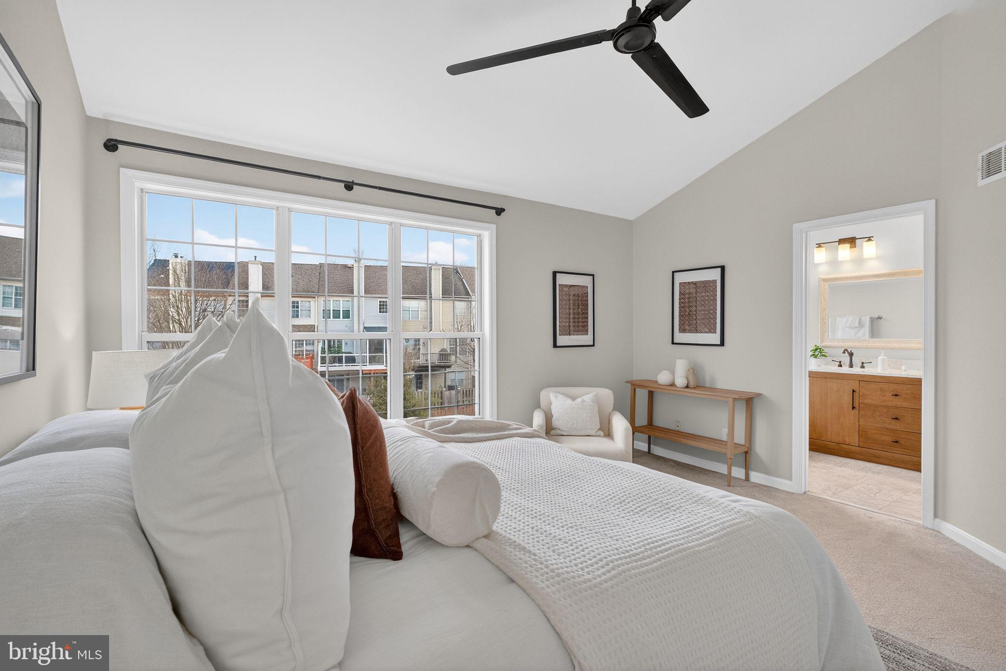 LOWES ISLAND - Residential