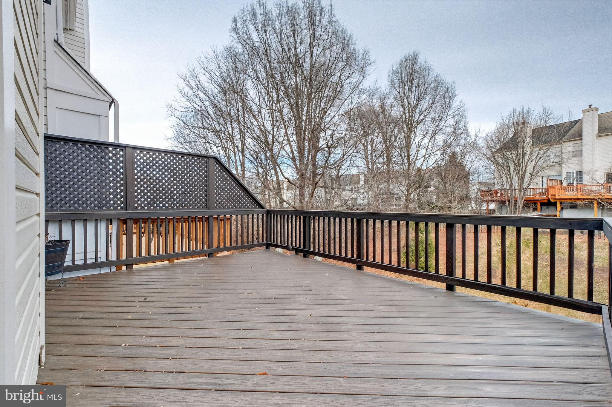 LOWES ISLAND - Residential