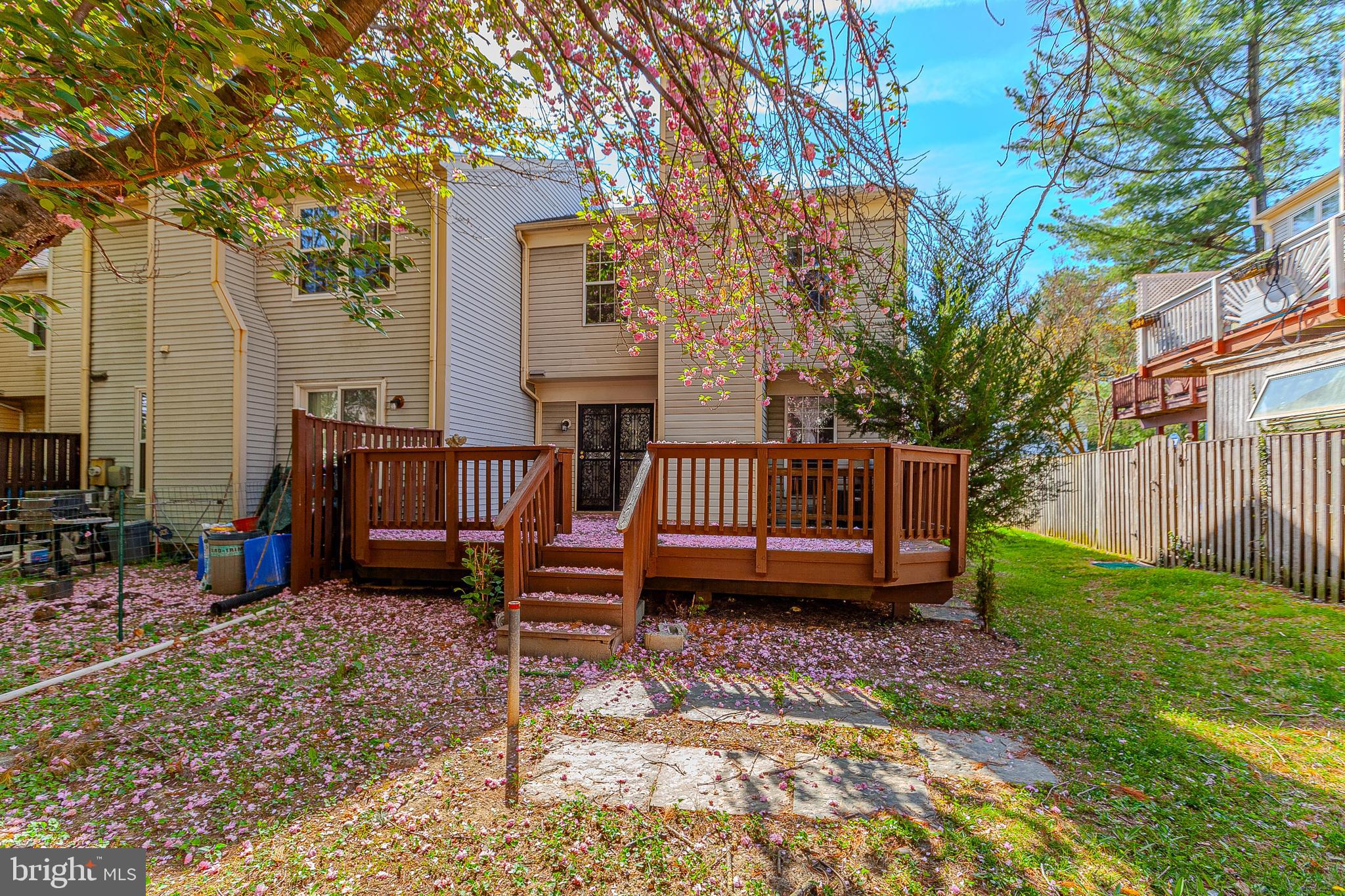 LONGMEAD - Residential