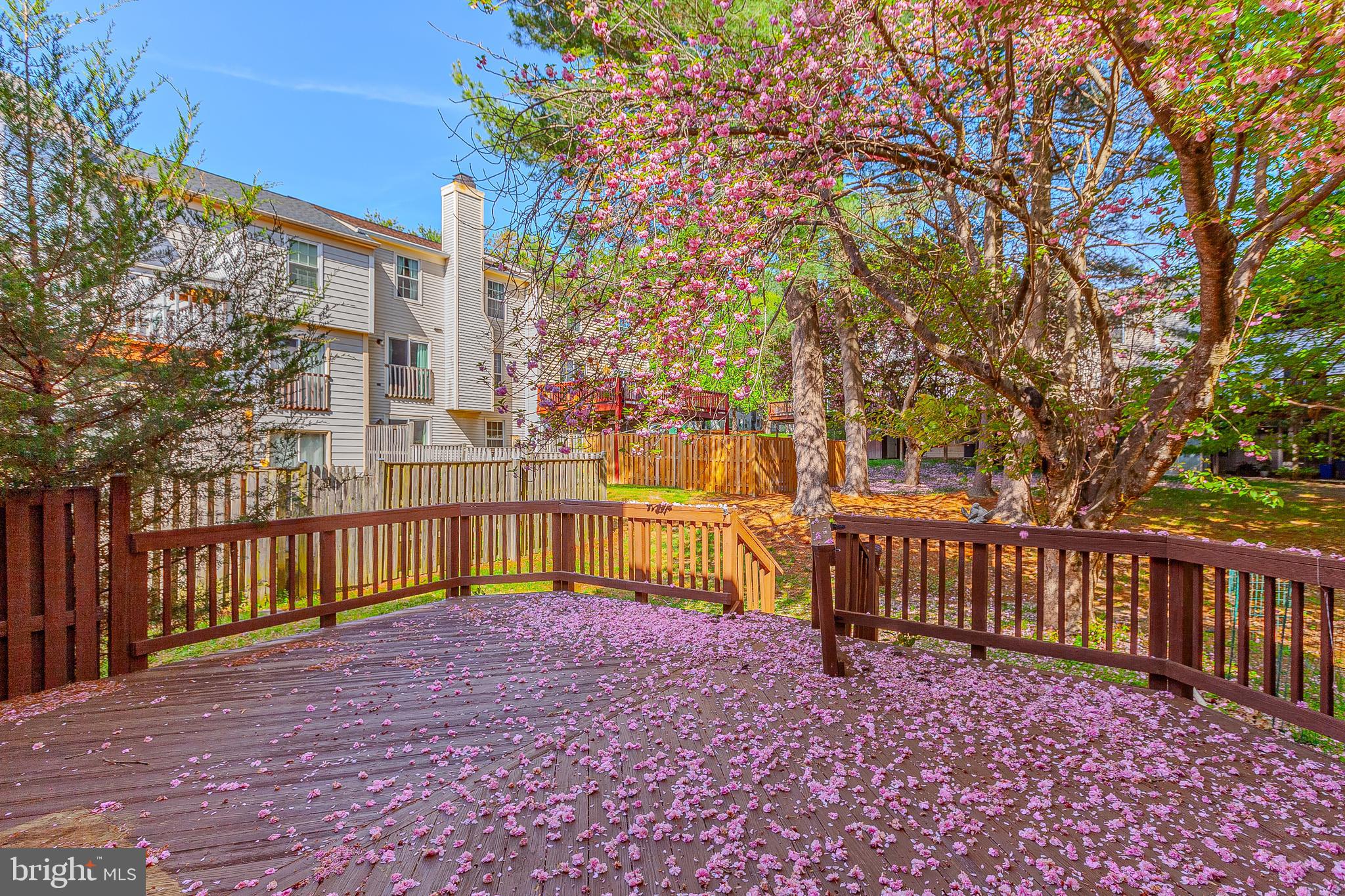 LONGMEAD - Residential