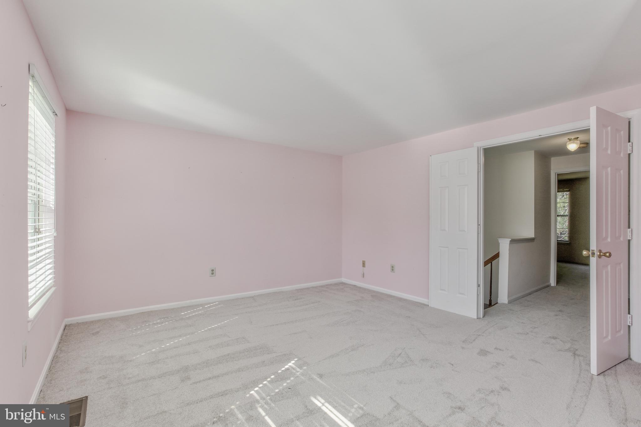 LONGMEAD - Residential