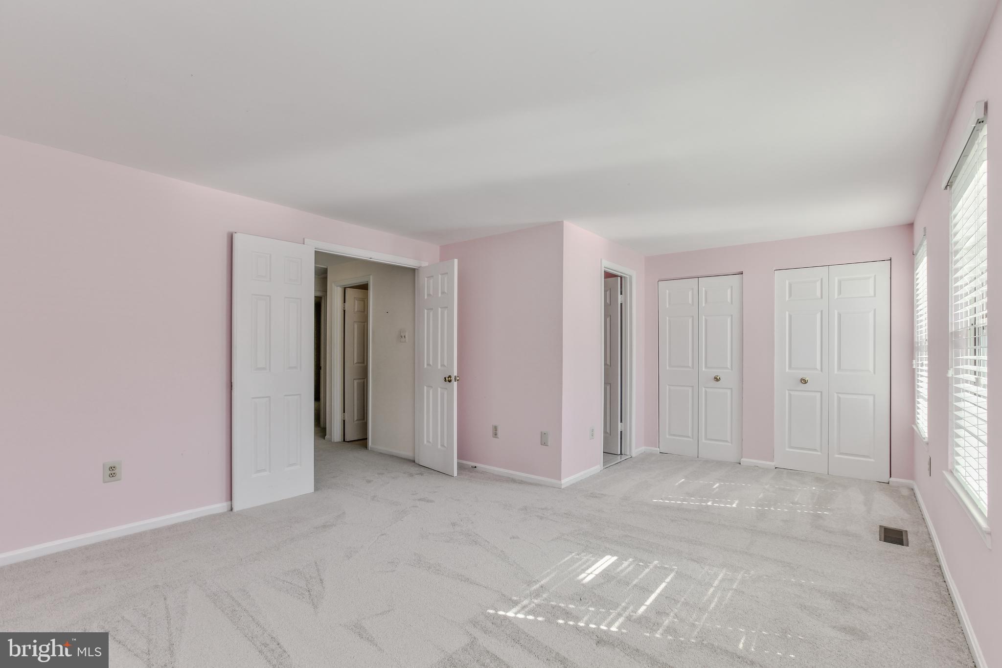 LONGMEAD - Residential