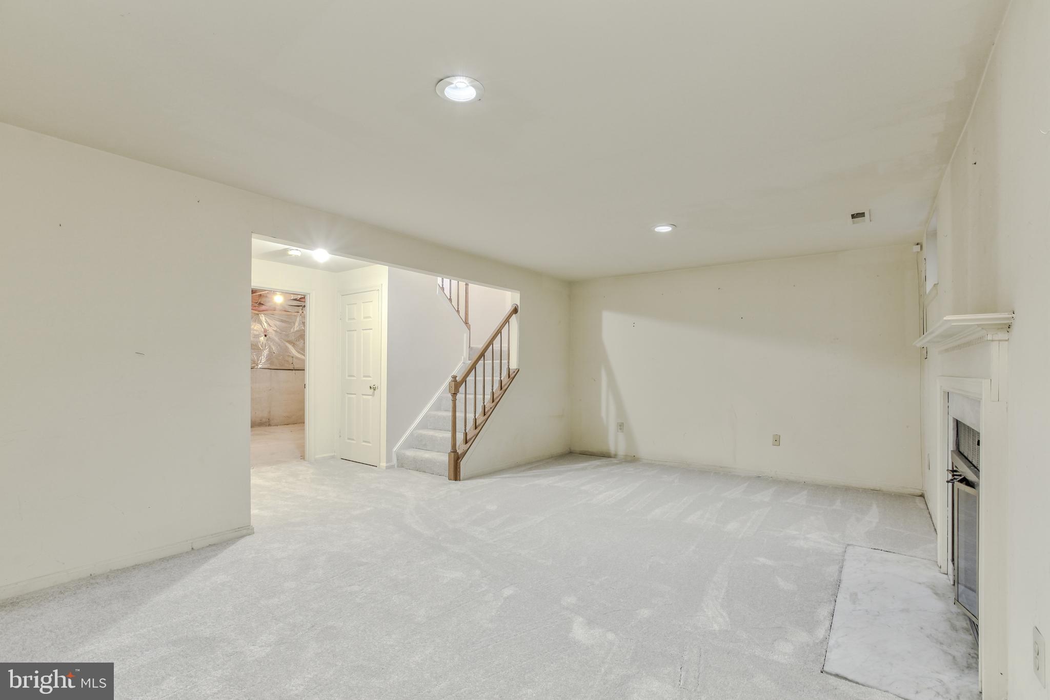 LONGMEAD - Residential