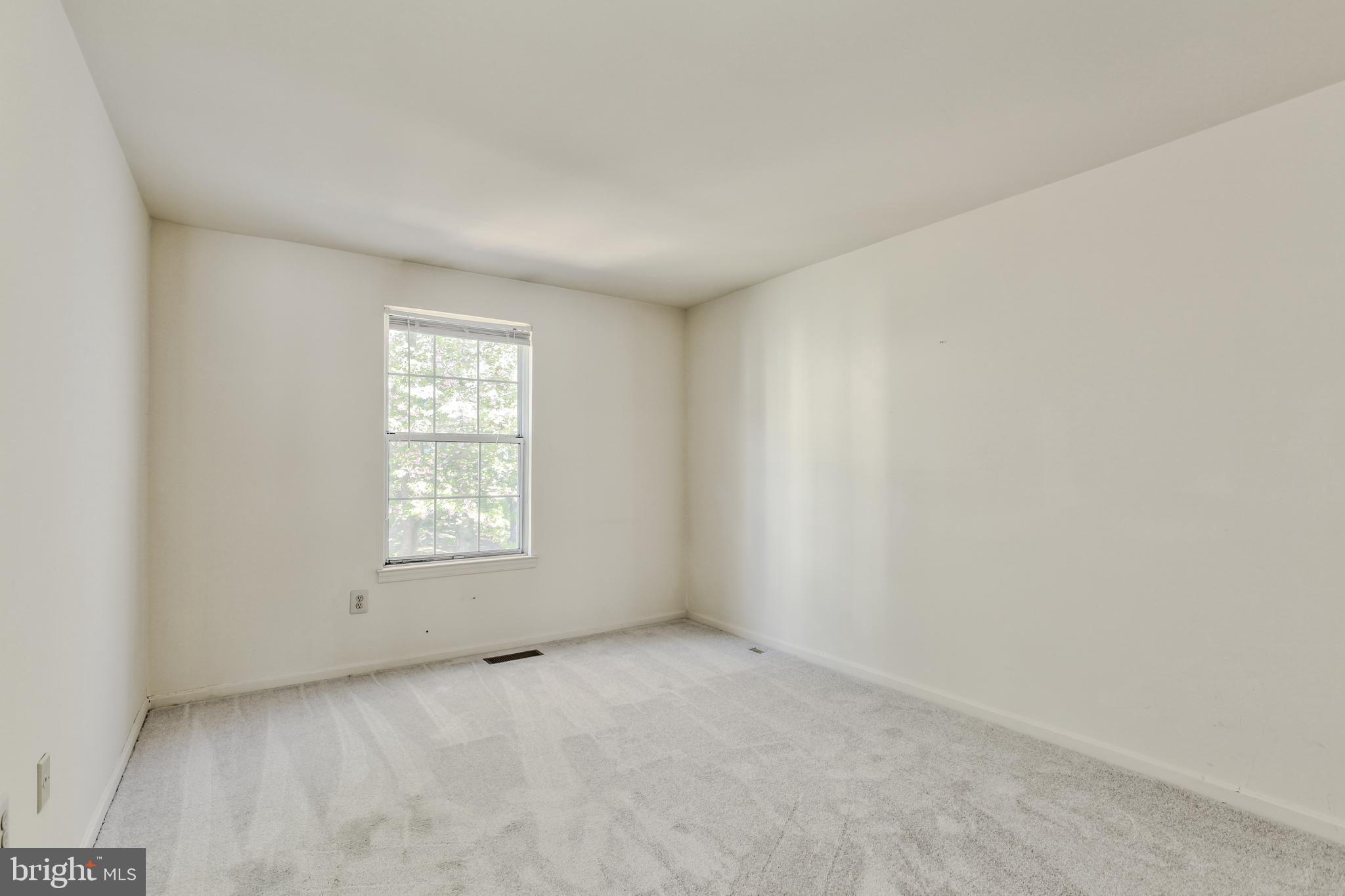 LONGMEAD - Residential