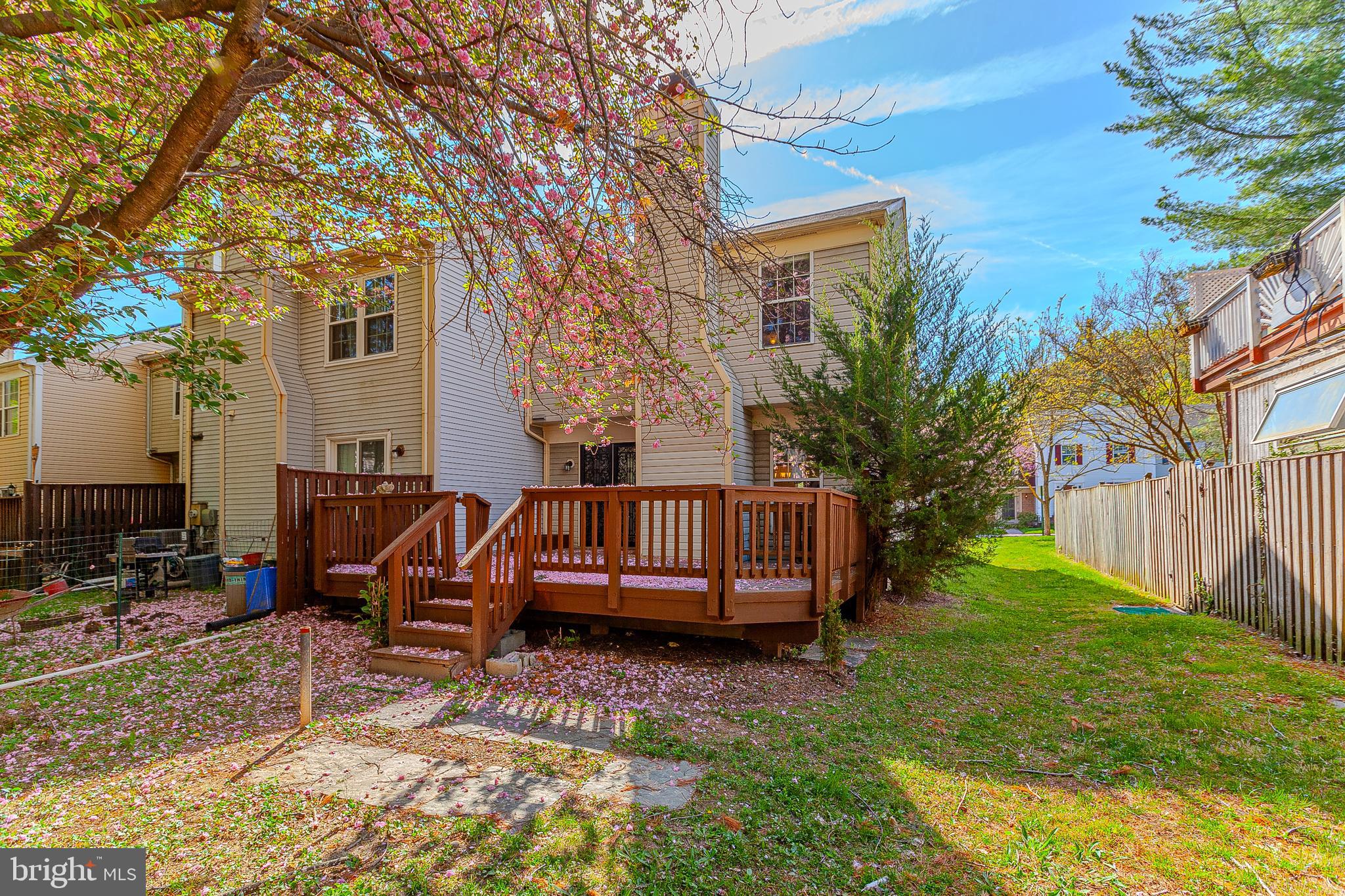 LONGMEAD - Residential