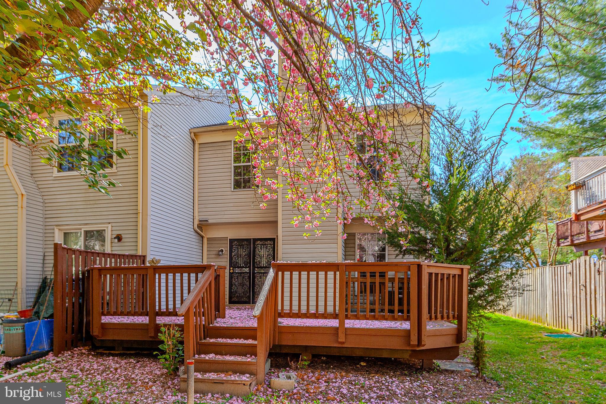 LONGMEAD - Residential