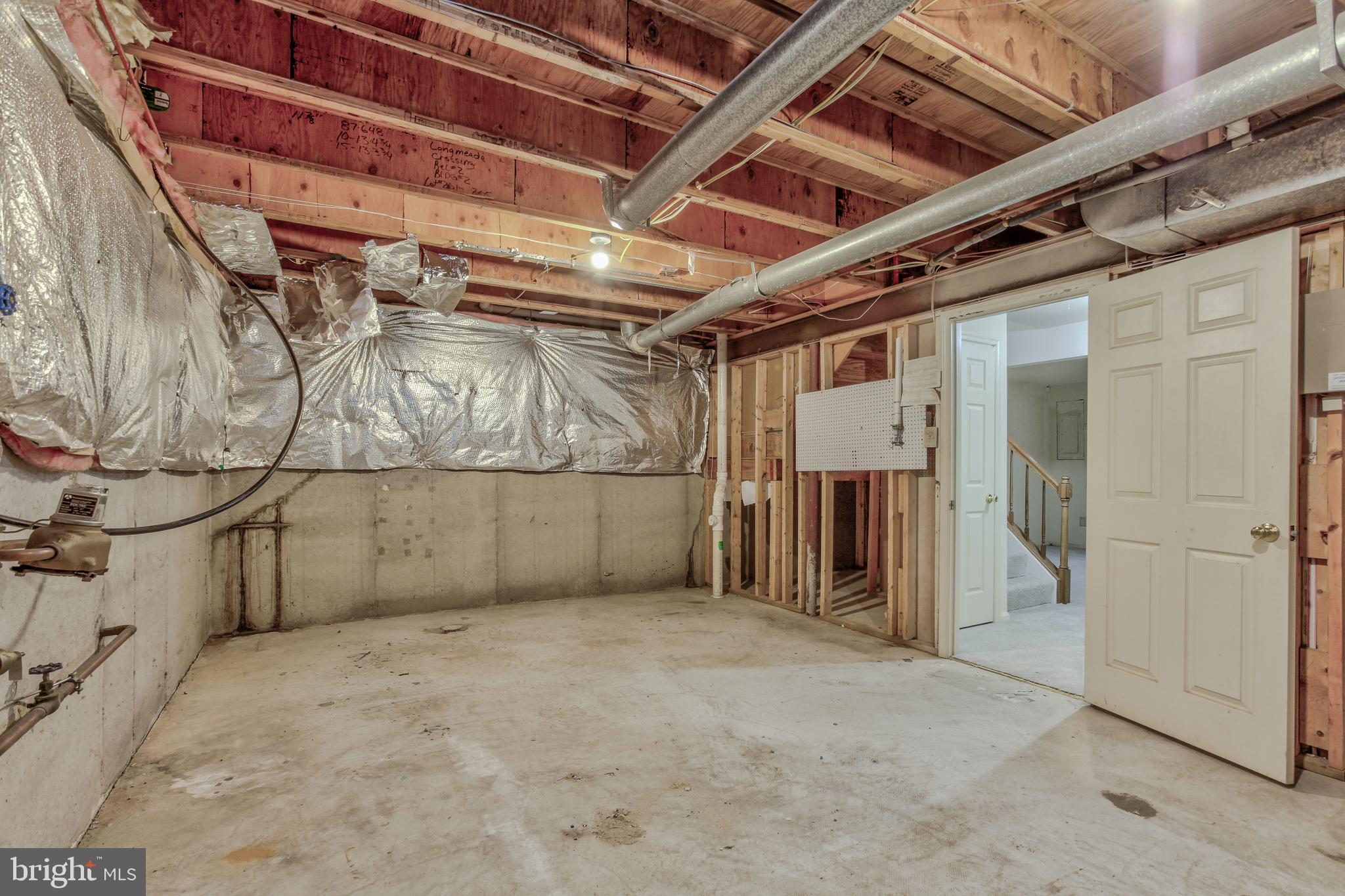 LONGMEAD - Residential