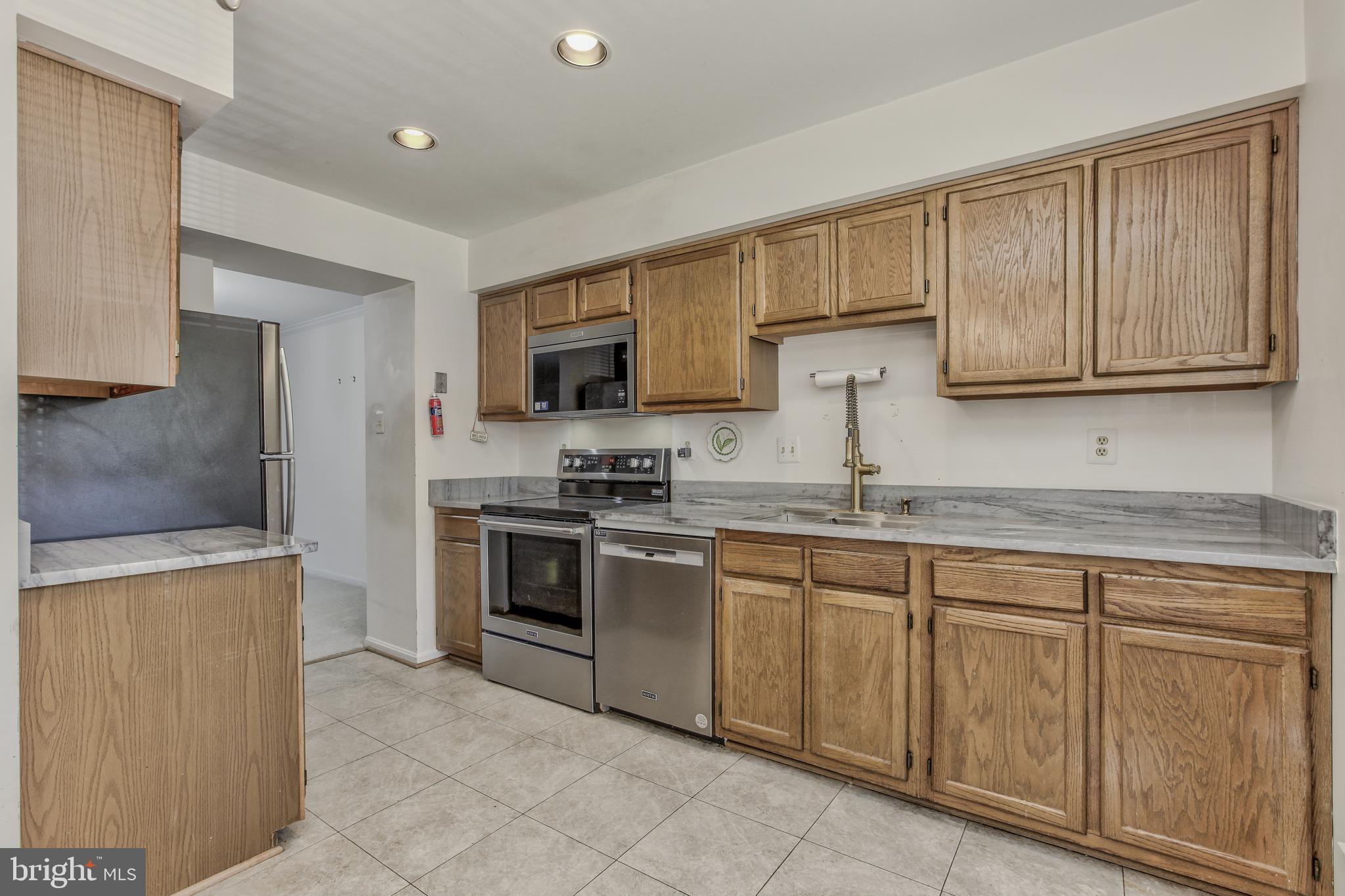 LONGMEAD - Residential