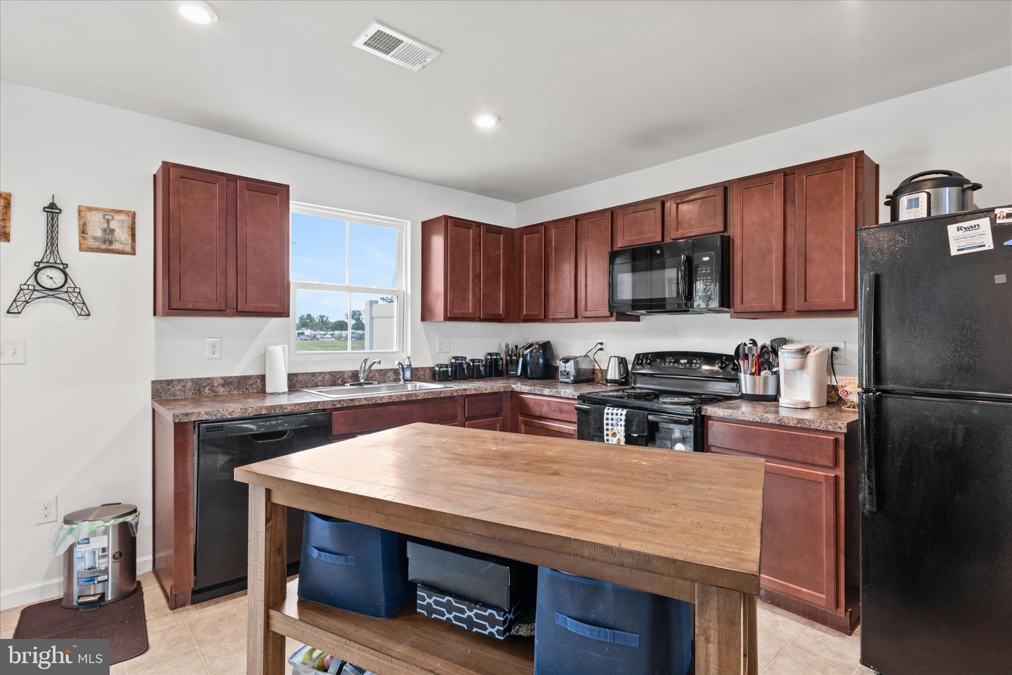 ST HELEN'S CROSSING - Residential