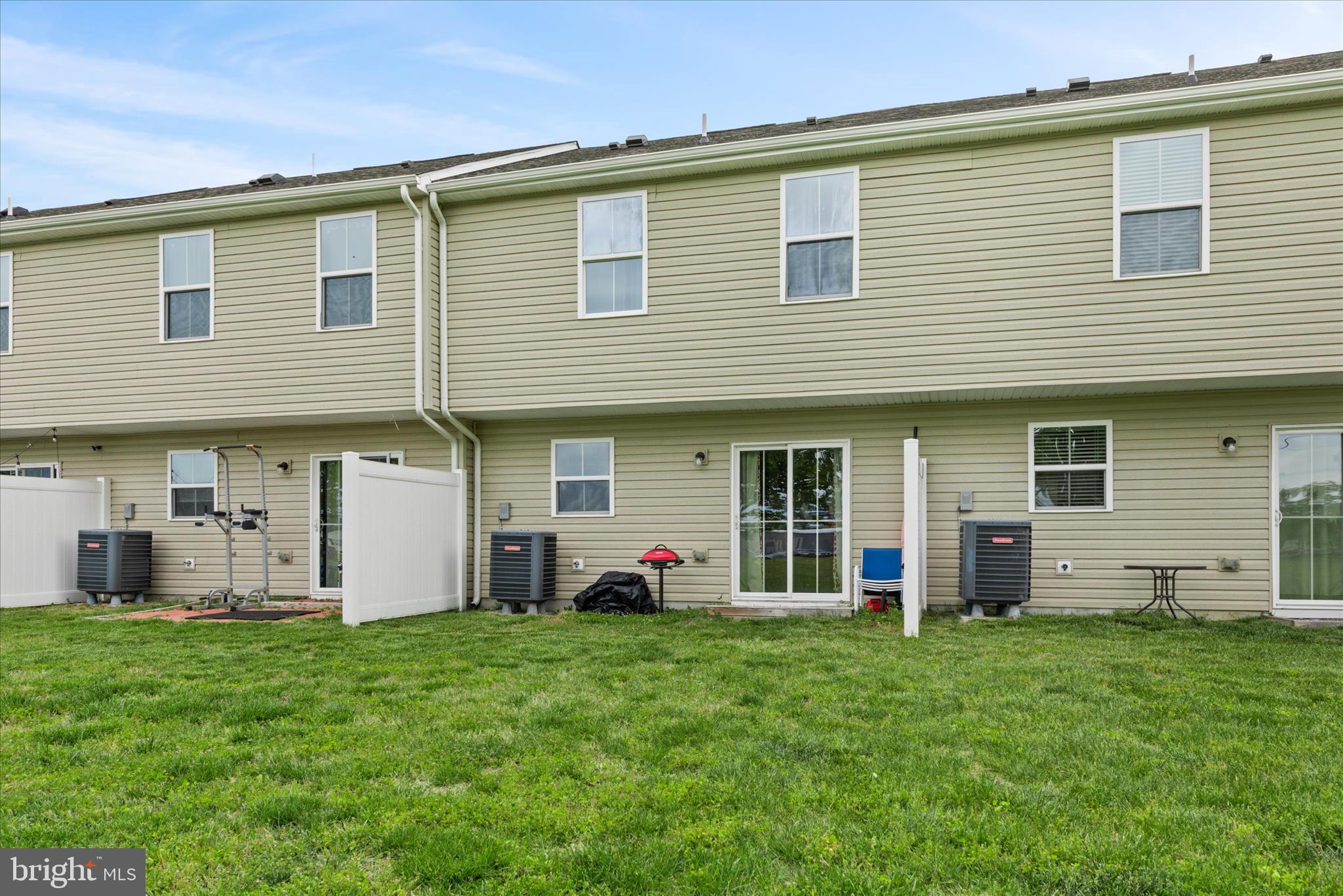 ST HELEN'S CROSSING - Residential