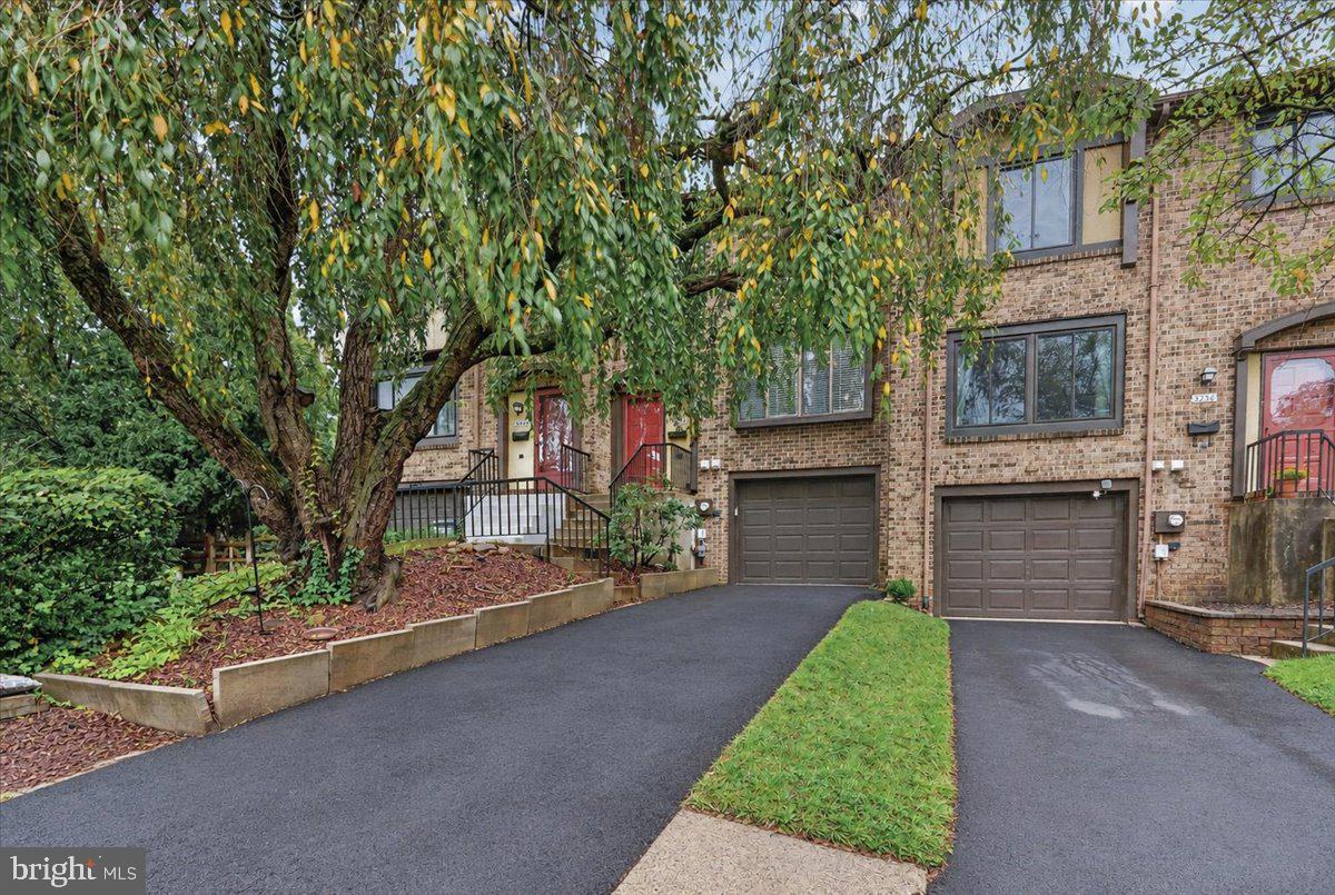 3257 DURHAM PLACE