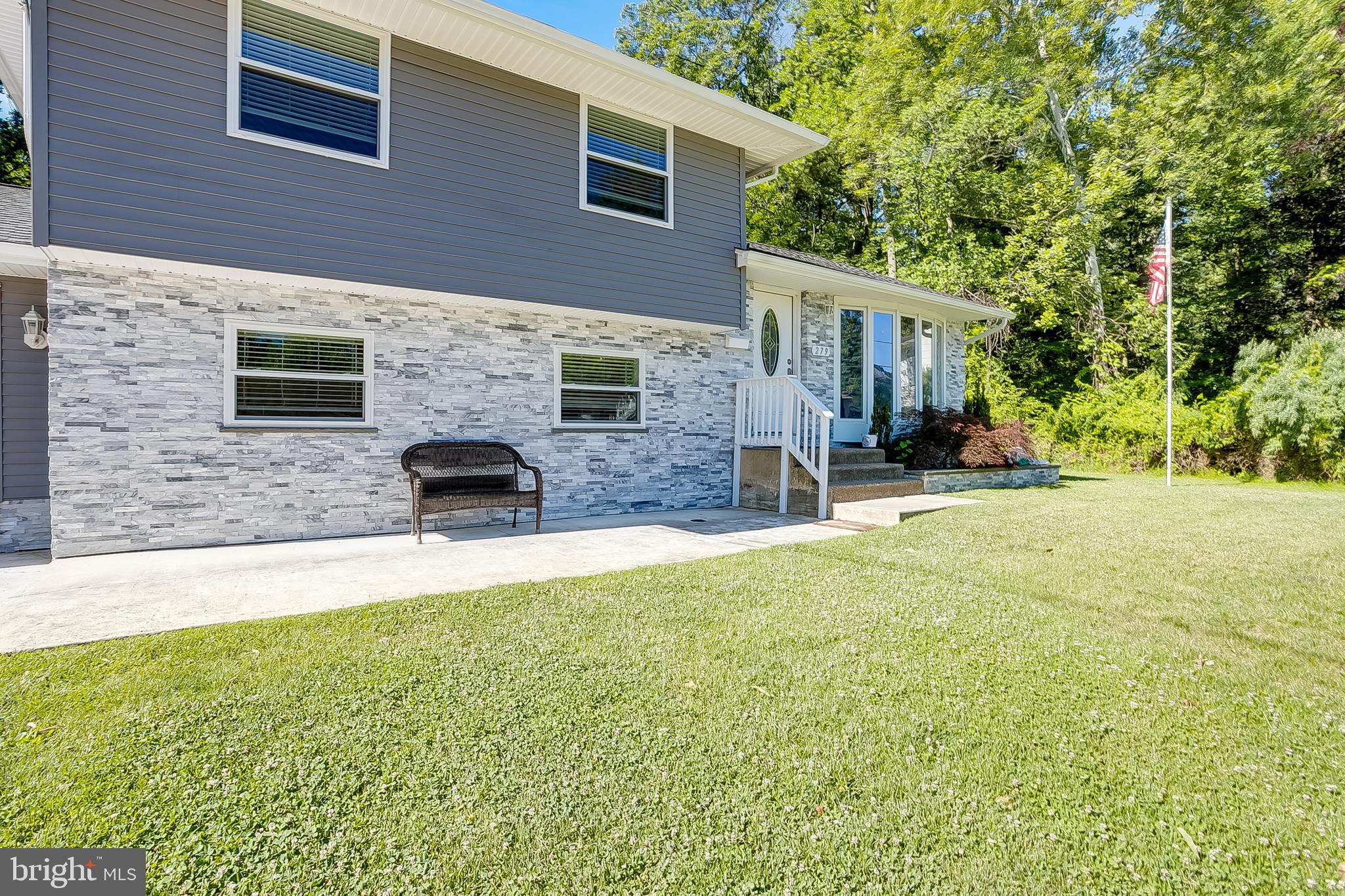 279 TILFORD PL