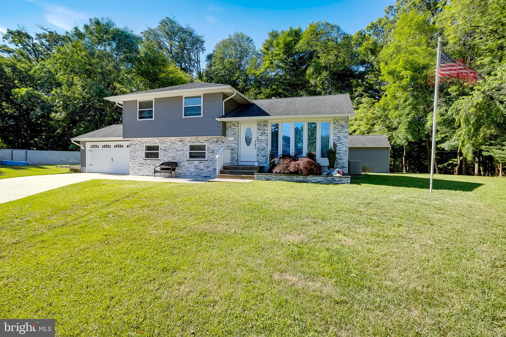 279 TILFORD PL