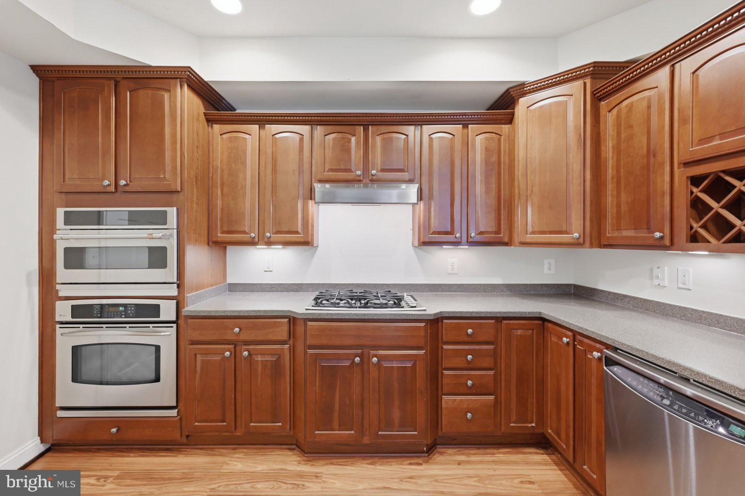 3553 HUNTLEY MANOR LANE