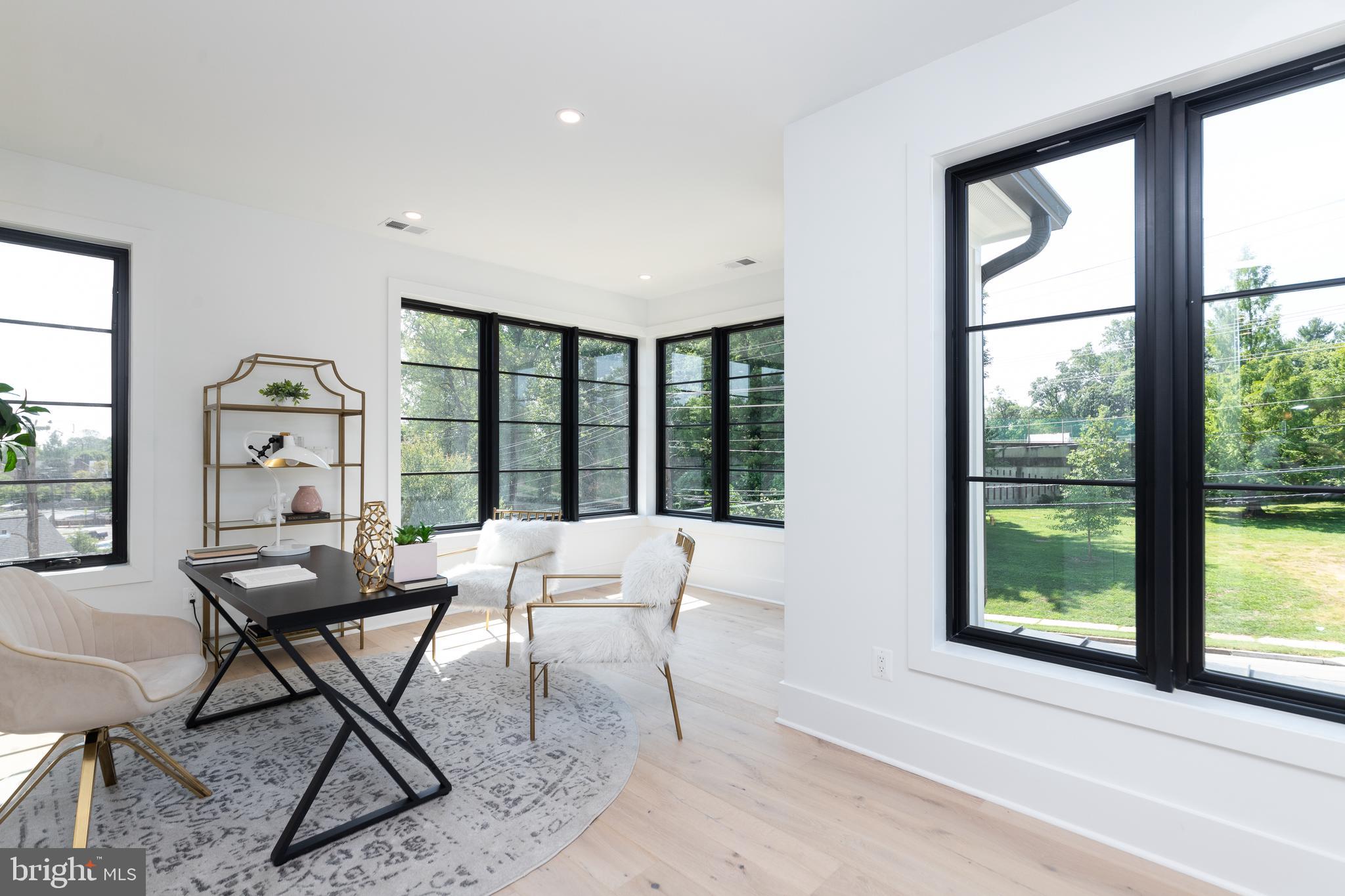 MINOR HILL - Residential