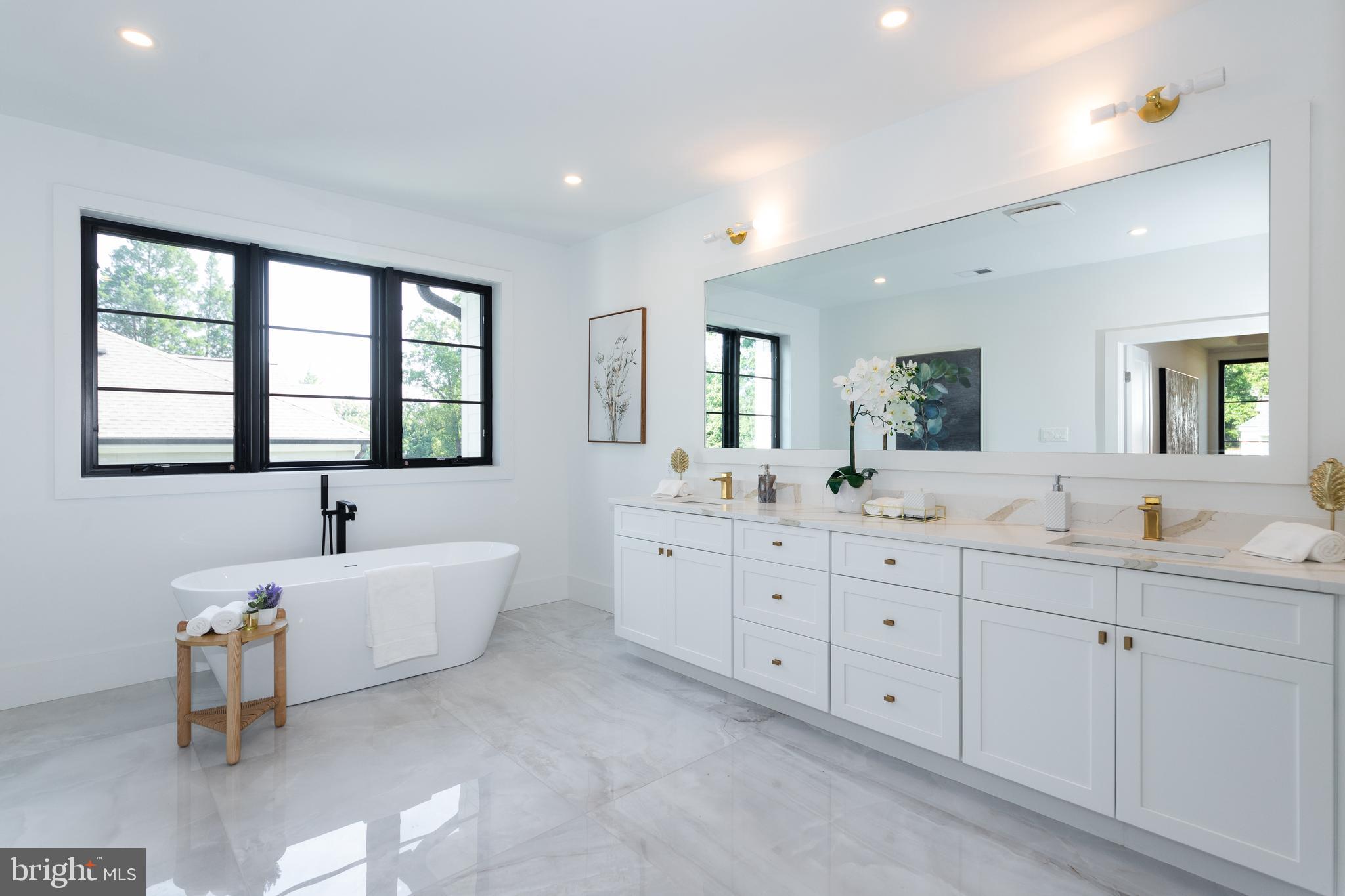 MINOR HILL - Residential