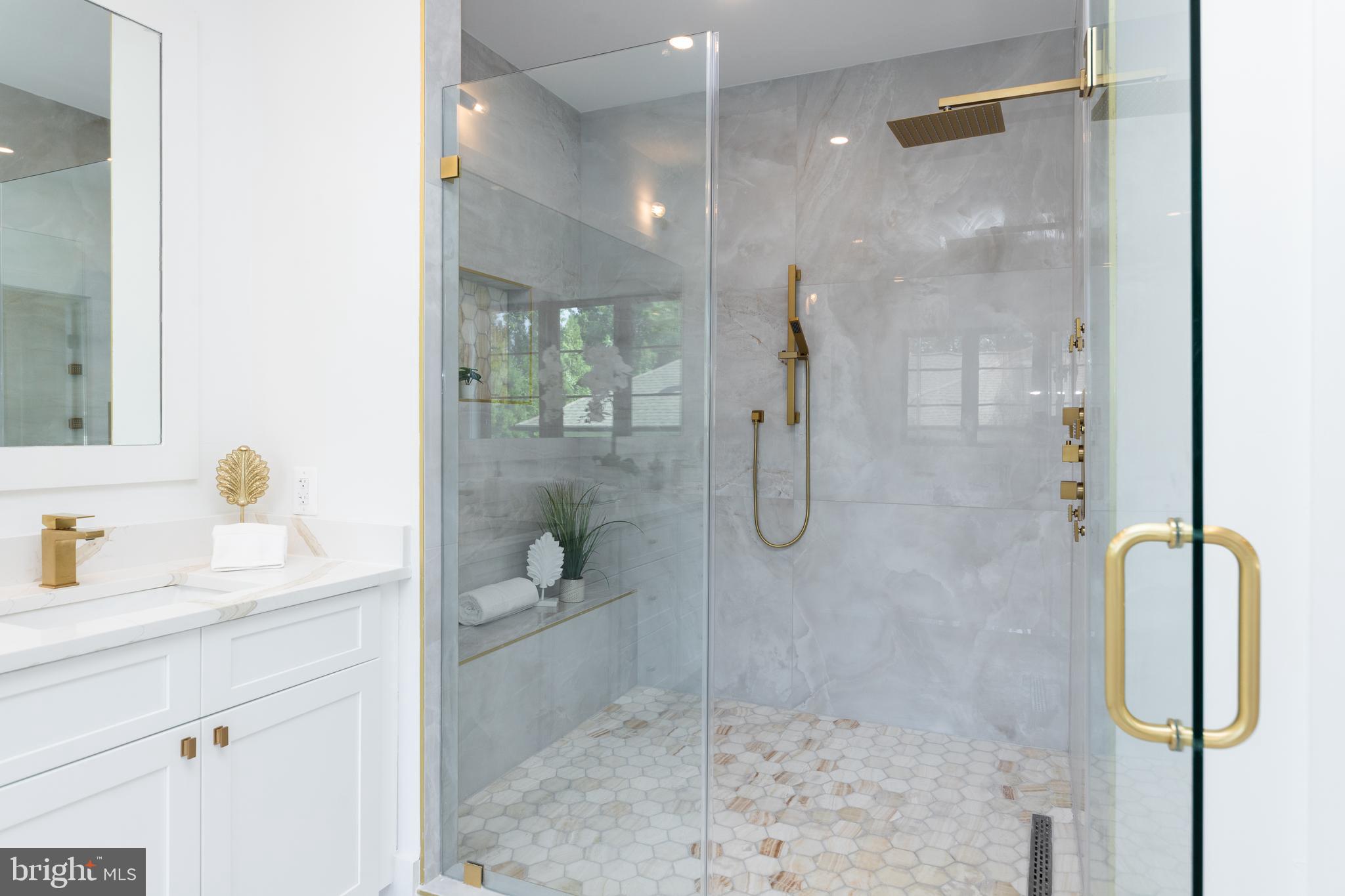 MINOR HILL - Residential