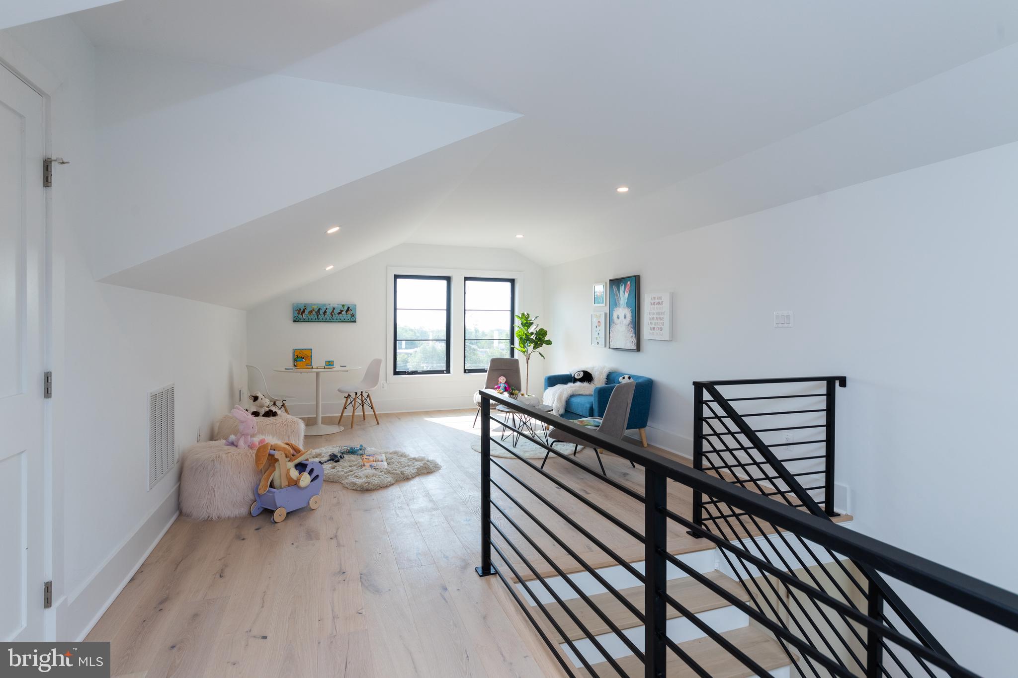 MINOR HILL - Residential